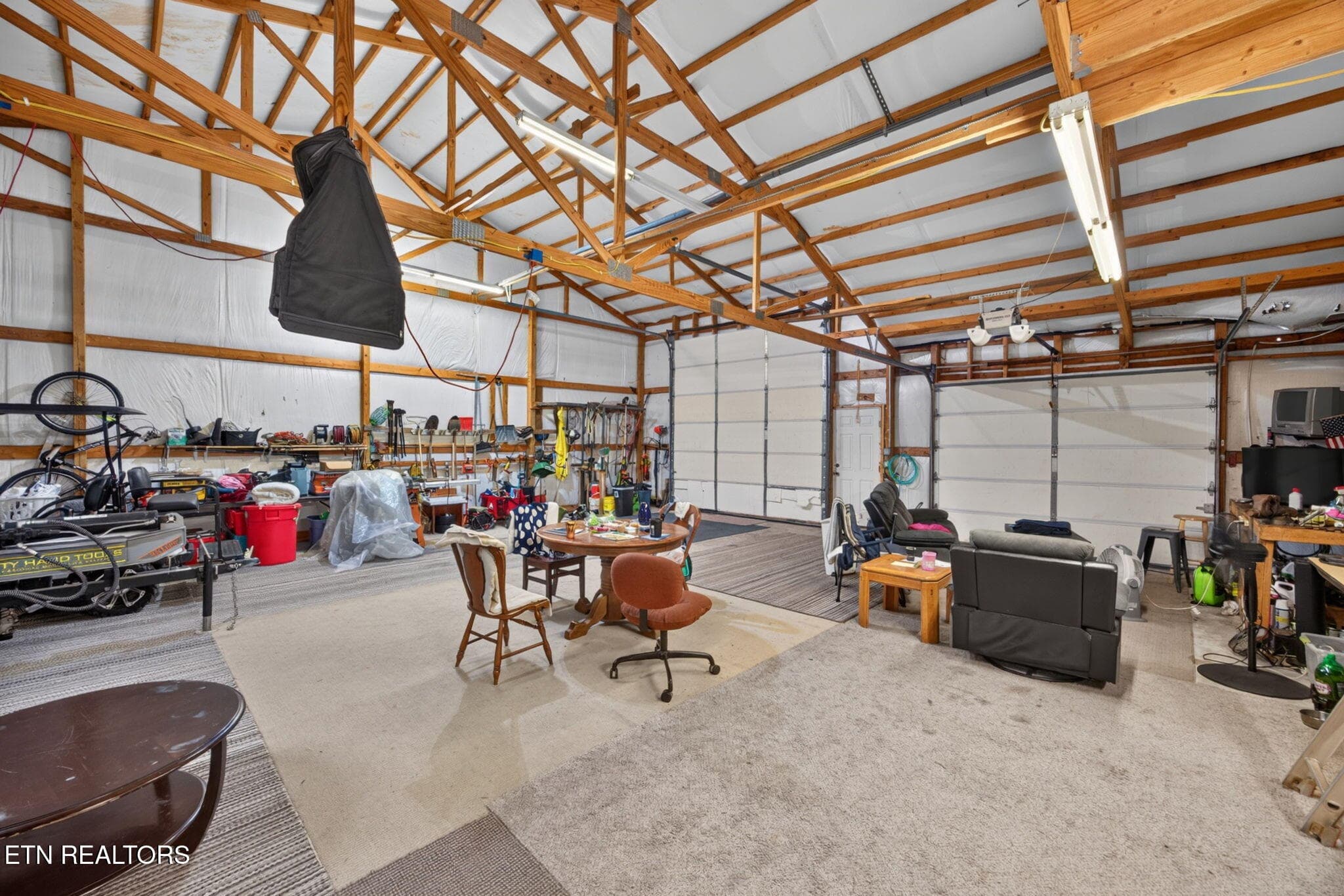 48-web-or-mls-470-wade-rd - 470 Wade Rd, Sparta, TN 38583