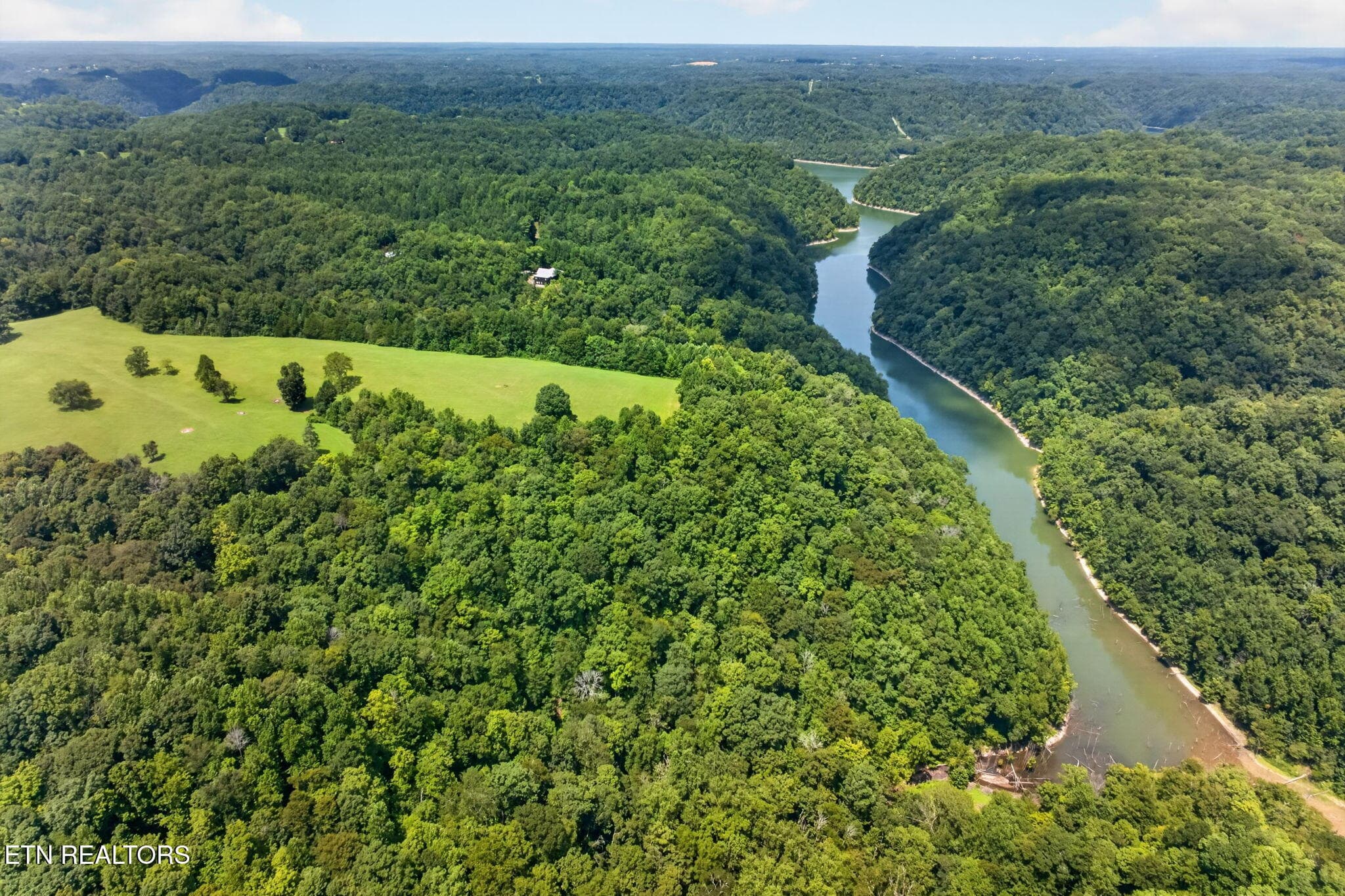 70-web-or-mls-470-wade-rd - 470 Wade Rd, Sparta, TN 38583