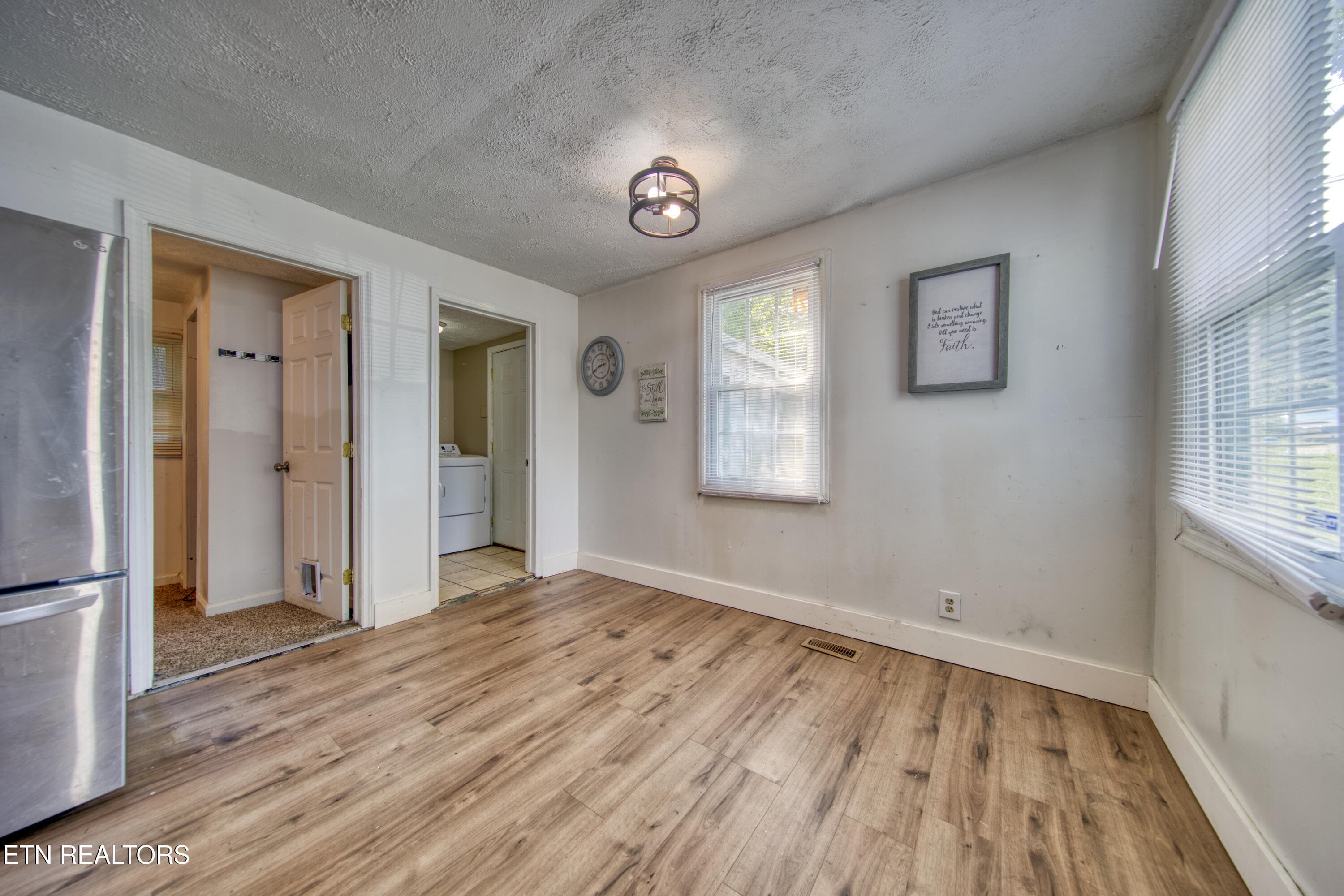 0H3A0804_54 - 1700 Iroquois St, Knoxville, TN 37915, Knoxville