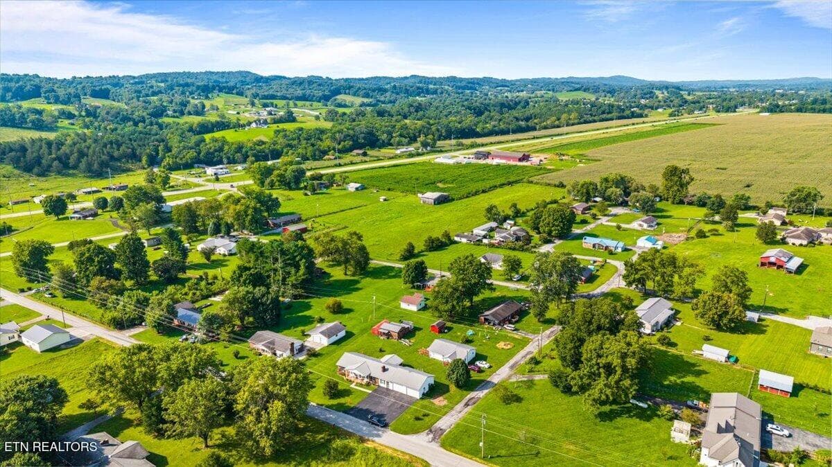 06-177 Thomas Rd - 177 Thomas Rd, Speedwell, TN 37870, Speedwell
