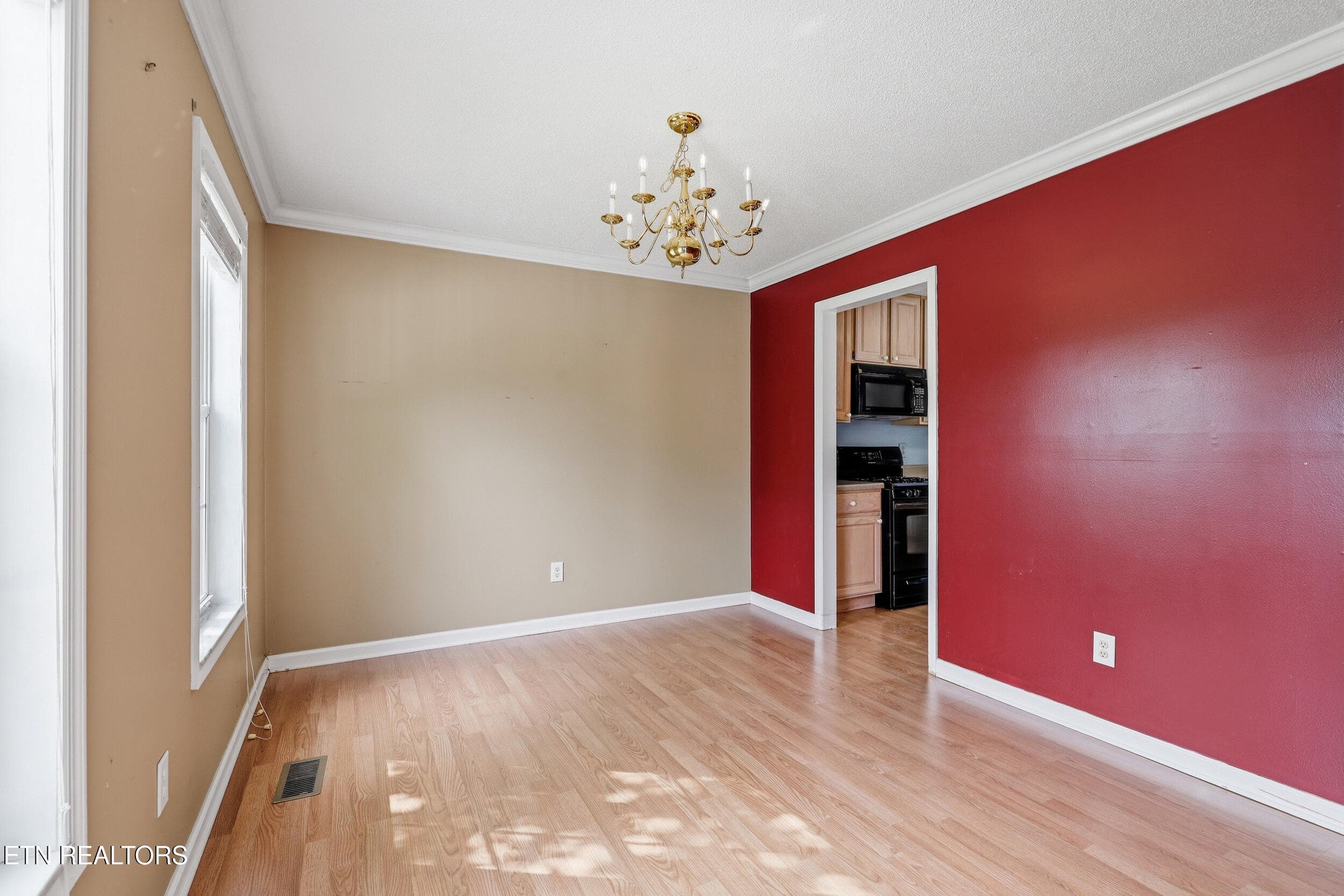 Dining Room - 5209 Montrose Rd, Knoxville, TN 37918, Knoxville