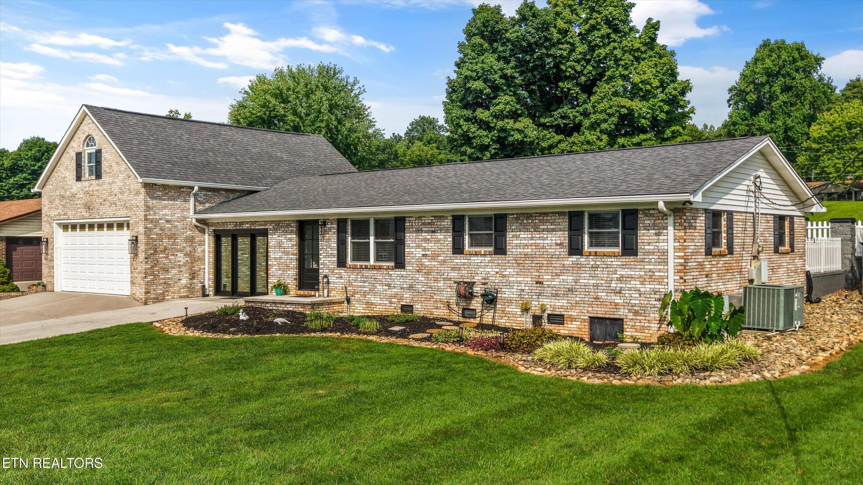 04-148 Clinch View Dr 01 - 148 Clinch View Drive, Corryton, TN 37721
