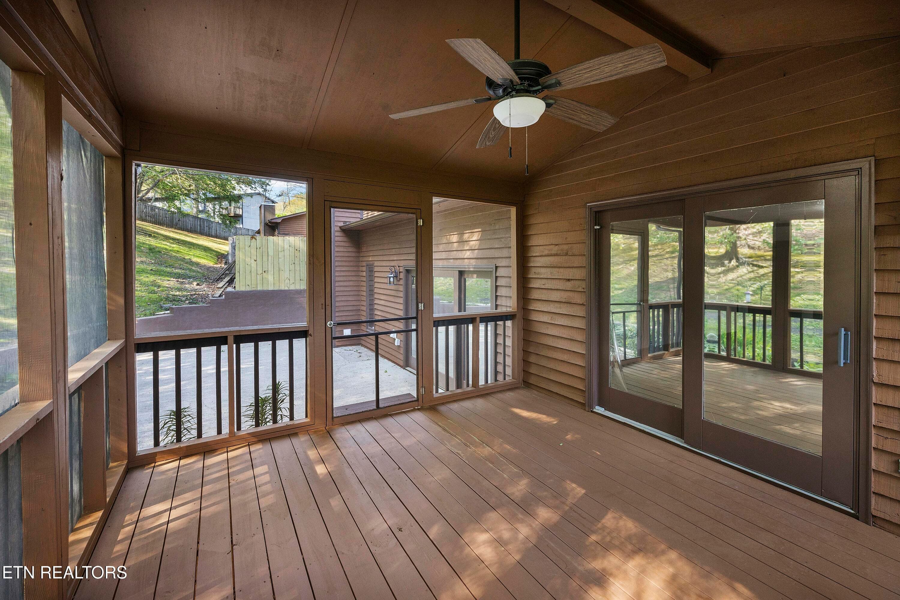 156 Hendrix Drive - 156 Hendrix Drive, Oak Ridge, TN 37830