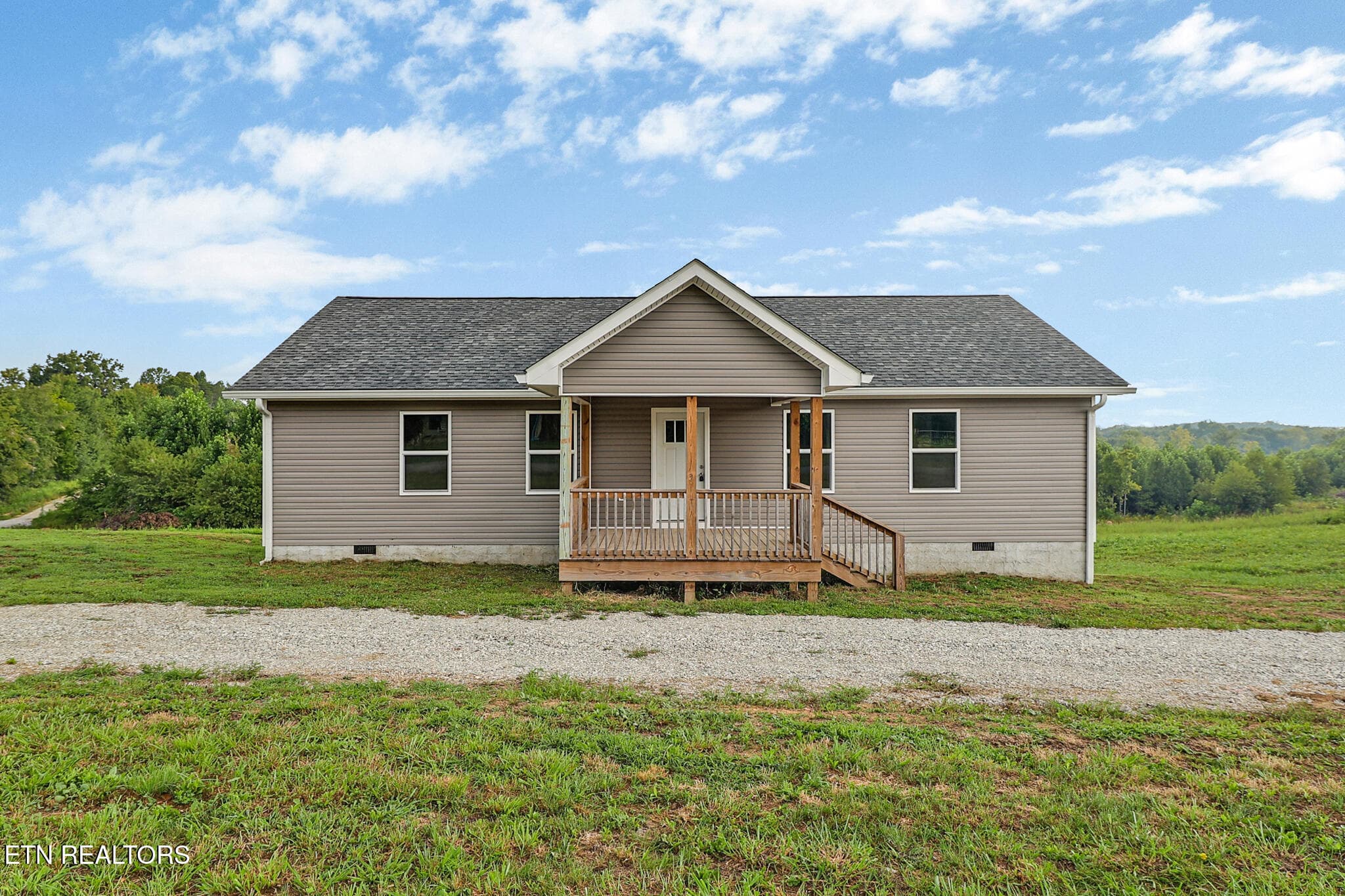 n44a6179-n44a6183 - 1081 Old Sunbright Rd, Jamestown, TN 38556