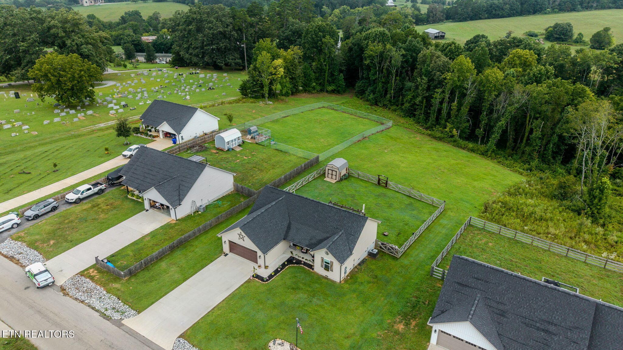 3-web-or-mls-6231-lanier-rd - 6231 Lanier Rd, Maryville, TN 37801