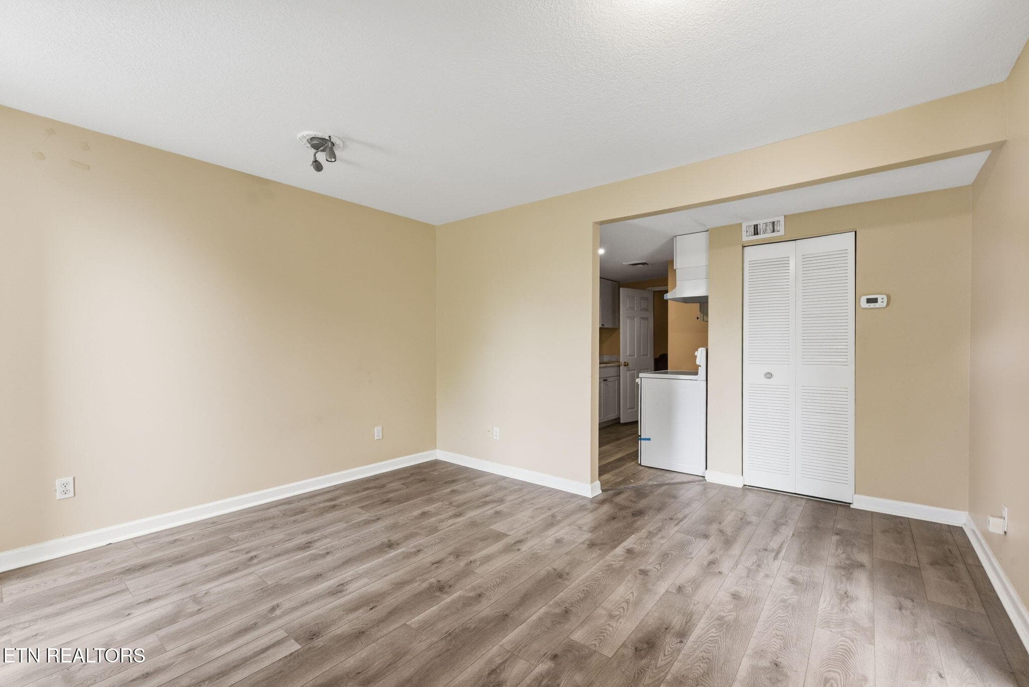 17-web-or-mls-DSC_7972 - 70 Valley Forge Drive, Oak Ridge, TN 37830