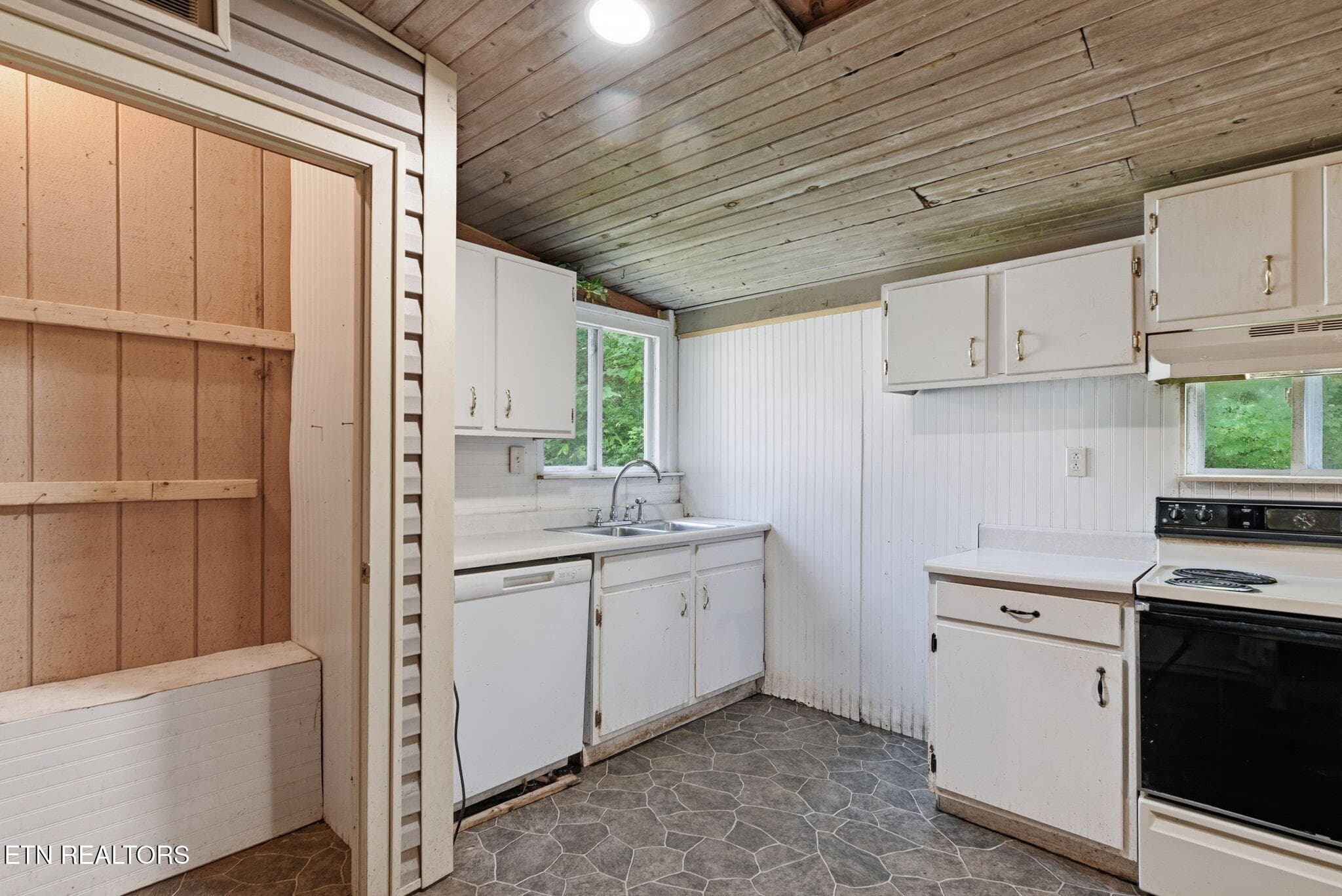 32-web-or-mls-DSC_0673 - 70 Valley Forge Drive, Oak Ridge, TN 37830