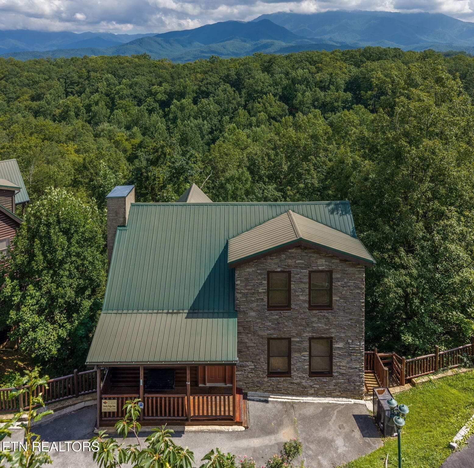homesandvideos 826-295 - 2053 Settlers Ridge Way, Gatlinburg, TN 37738, Gatlinburg