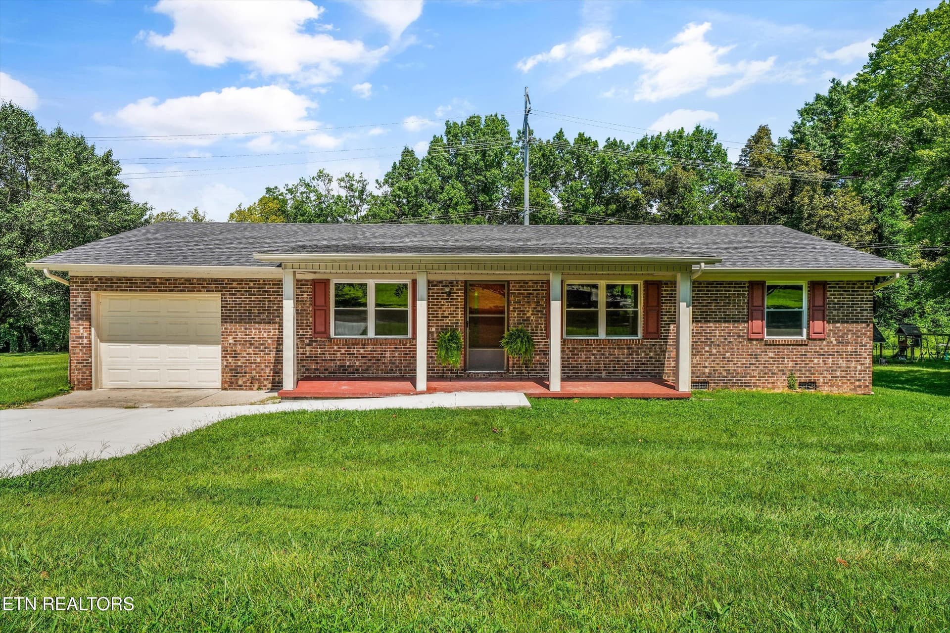 3625 N Fountaincrest Drive, Knoxville, TN 37918