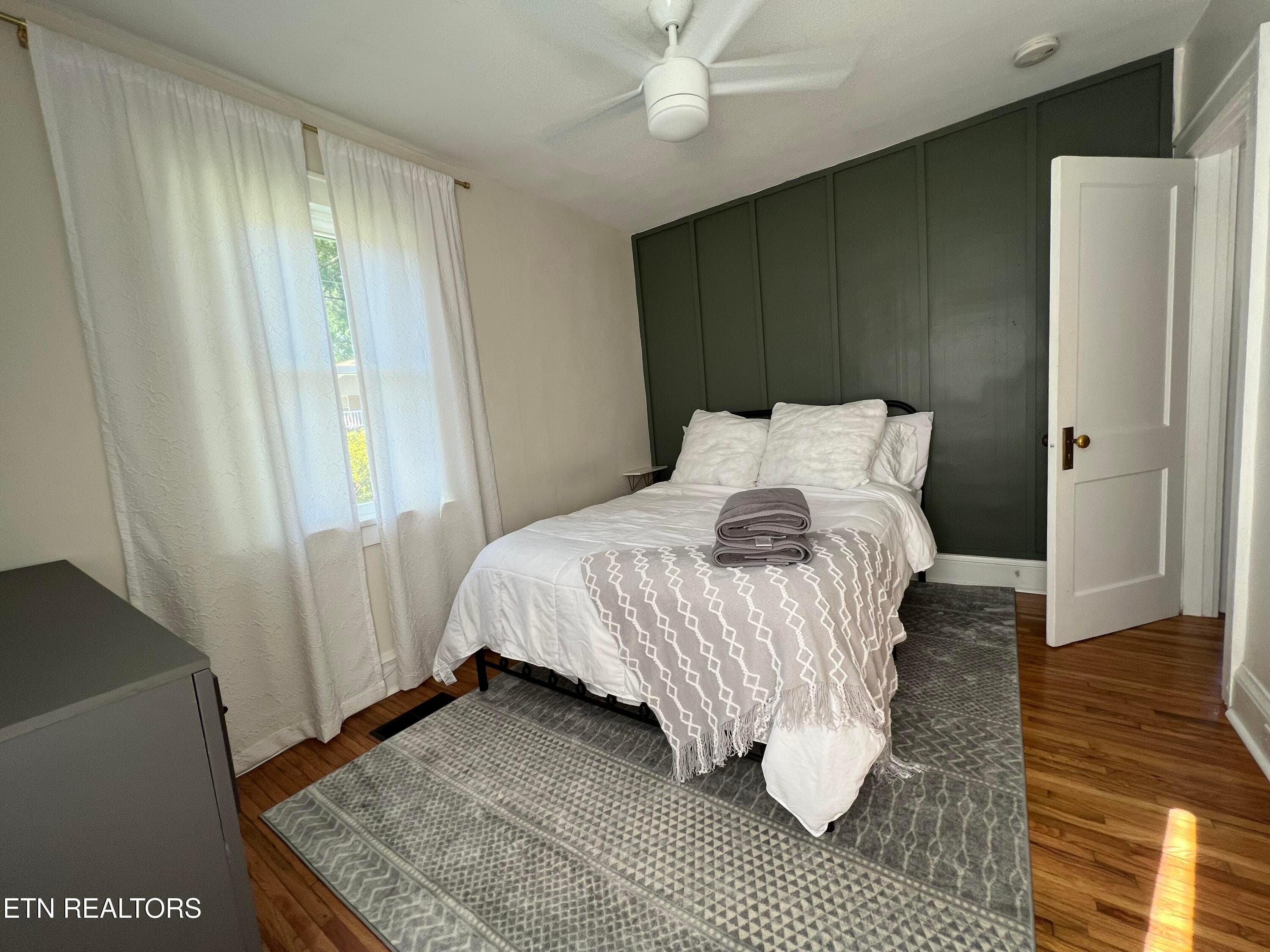 R1 - 822 Radford Place, Knoxville, TN 37917, Knoxville
