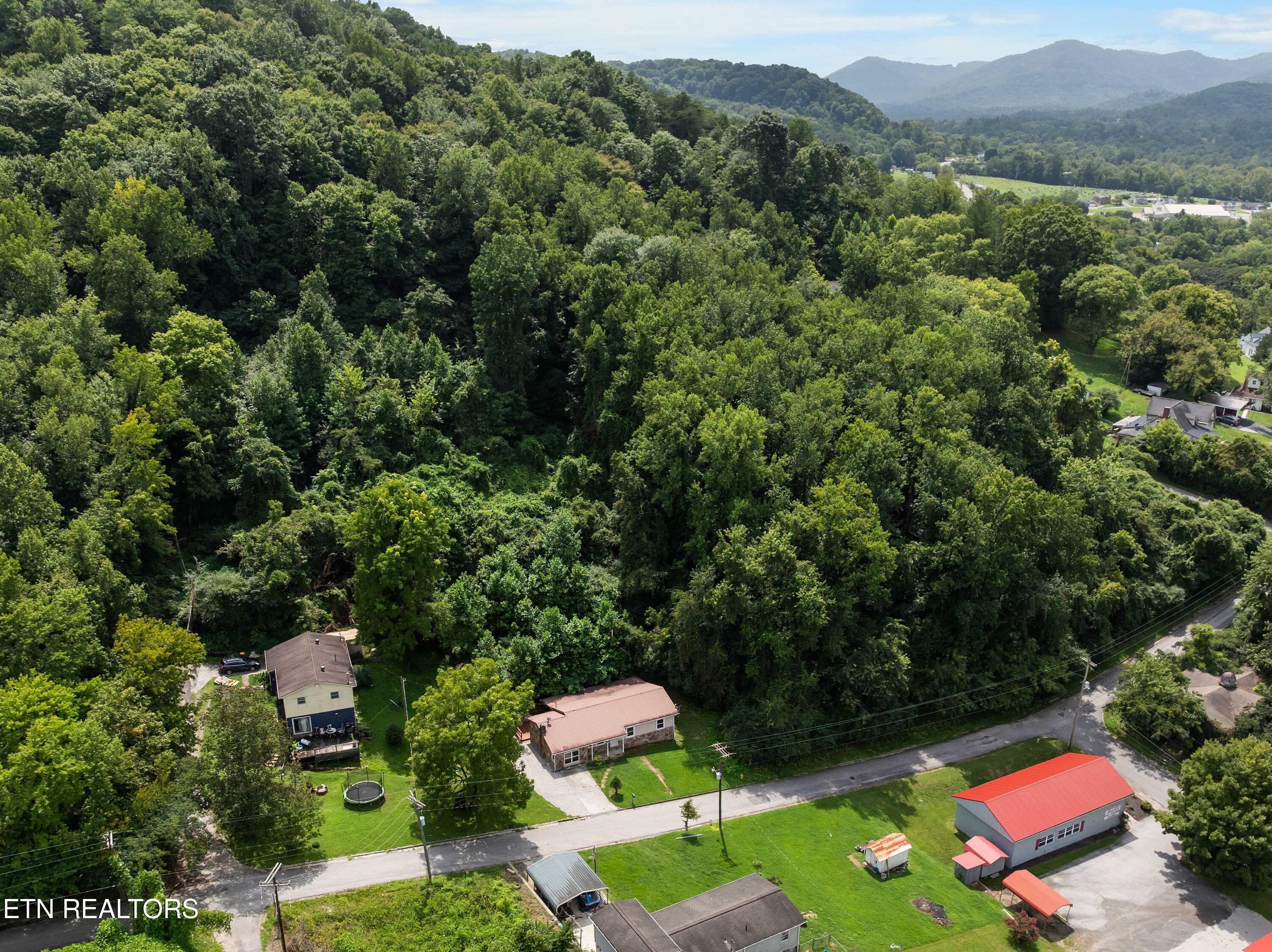 DJI_0210 - 232 E Robbins St, Jellico, TN 37762