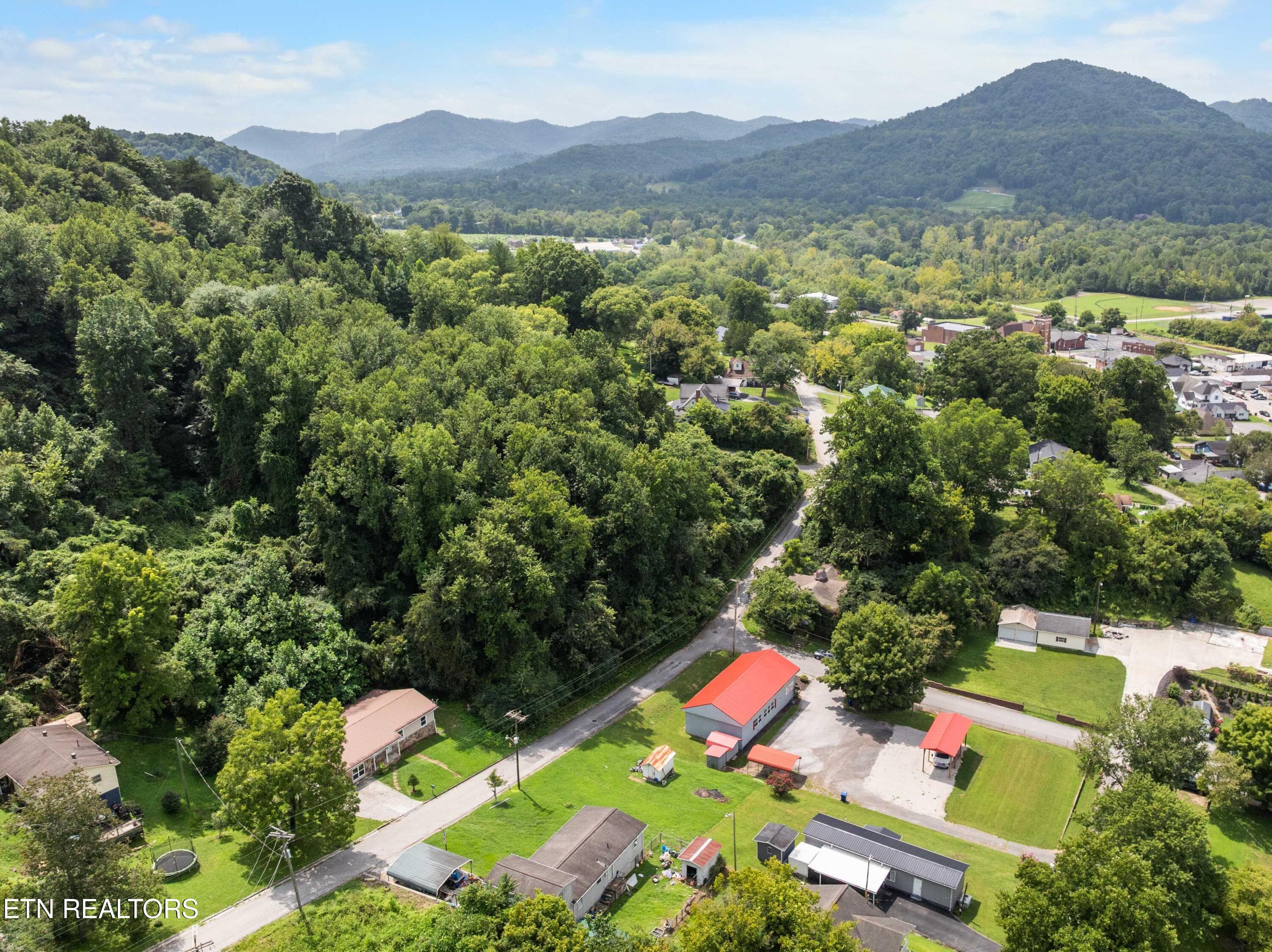 DJI_0215 - 232 E Robbins St, Jellico, TN 37762