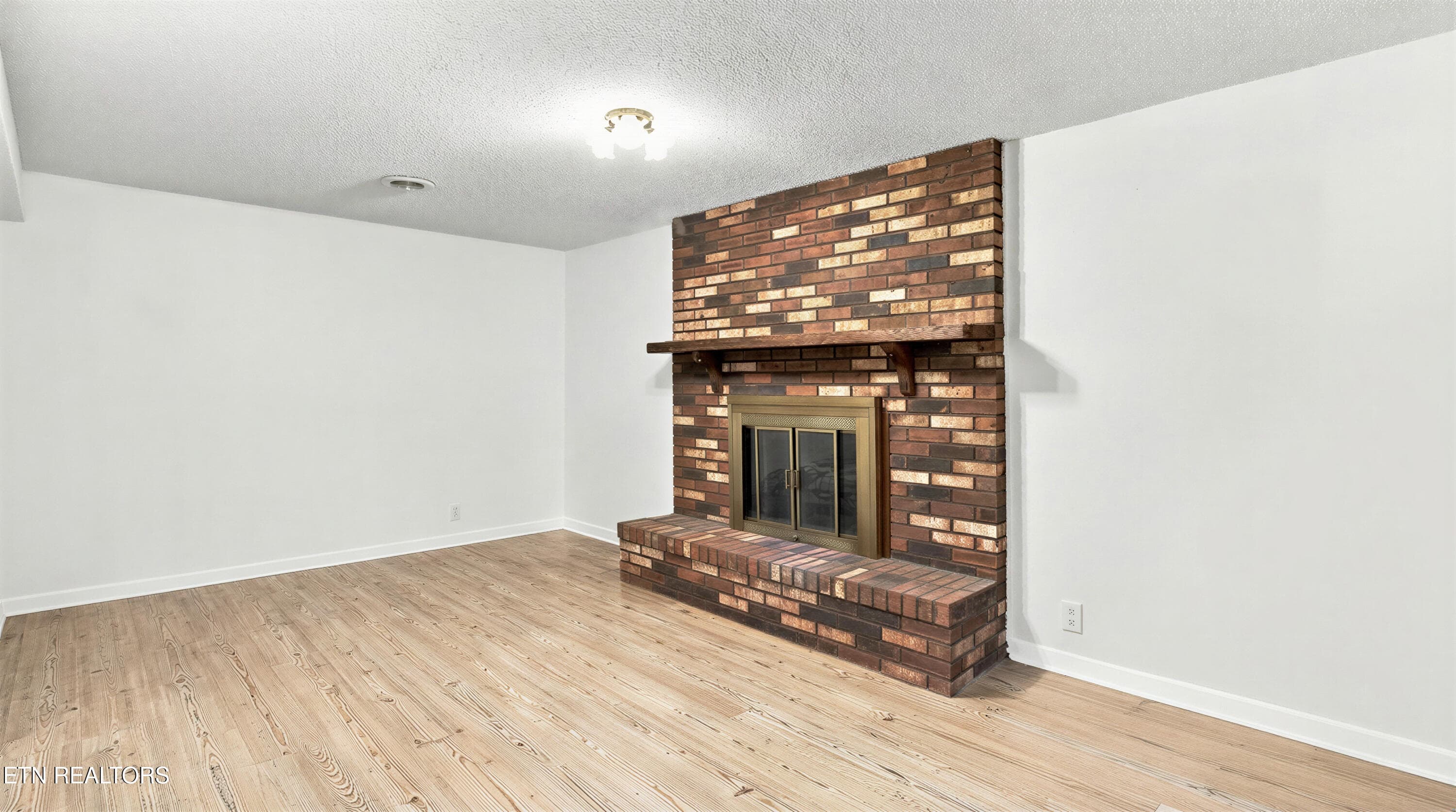 round-37 - 2317 Roundtree Rd, Knoxville, TN 37923