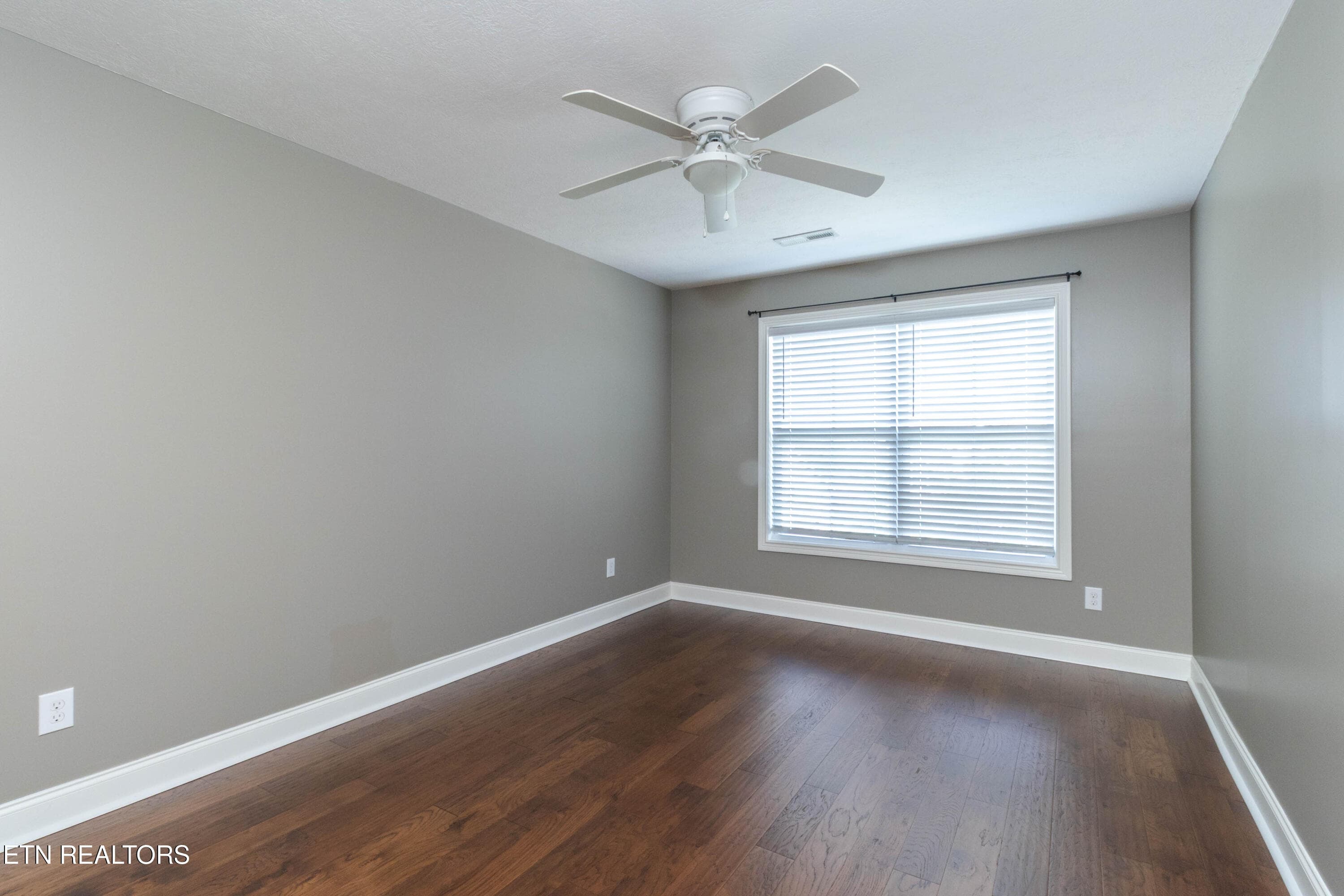 1U6A1677 - 1416 Madison Oaks Rd, Knoxville, TN 37924, Knoxville