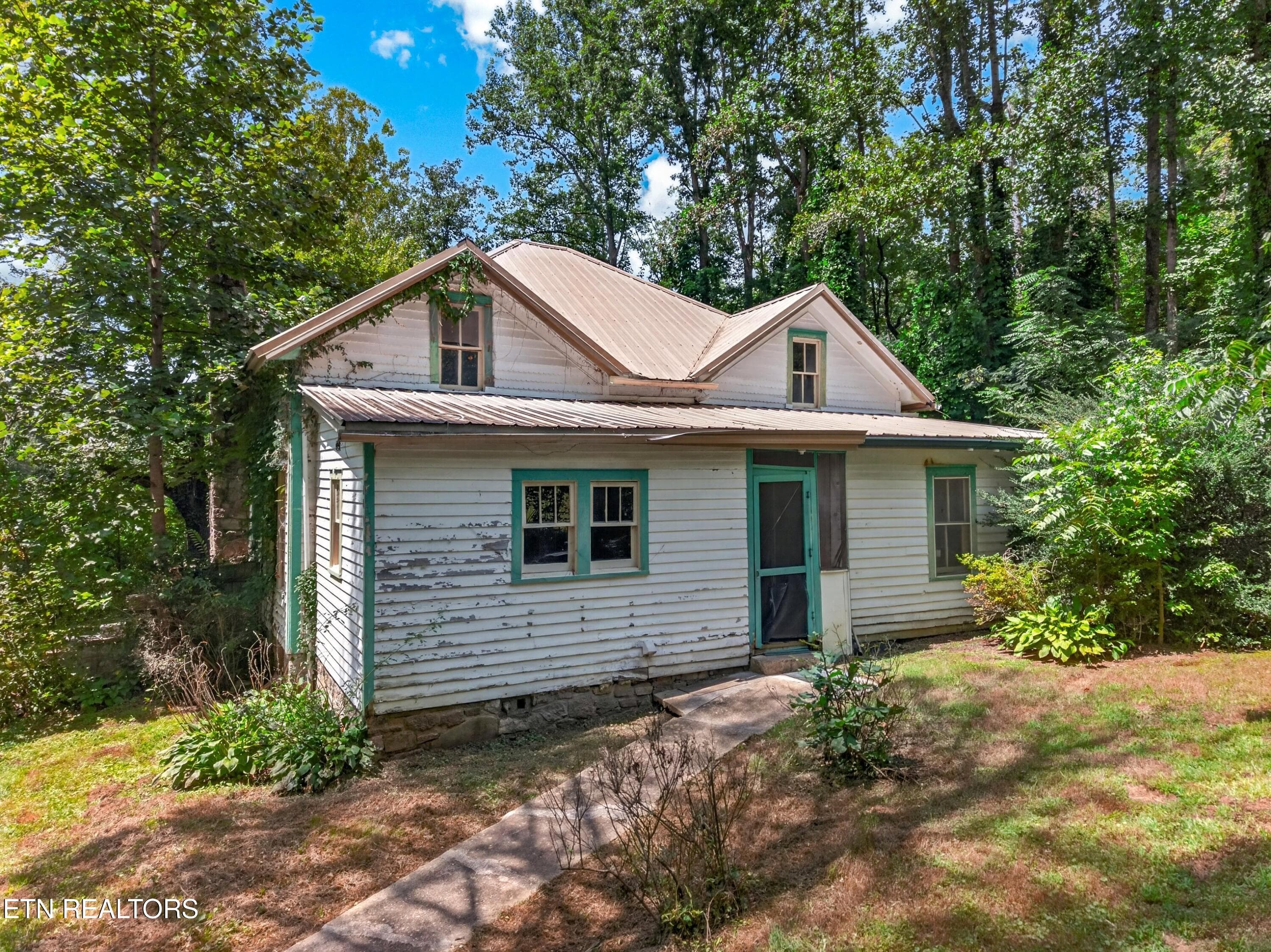 003-264BeechBranchRoad-Gatlinburg-TN-377 - 264 Beech Branch Rd, Gatlinburg, TN 37738, Gatlinburg