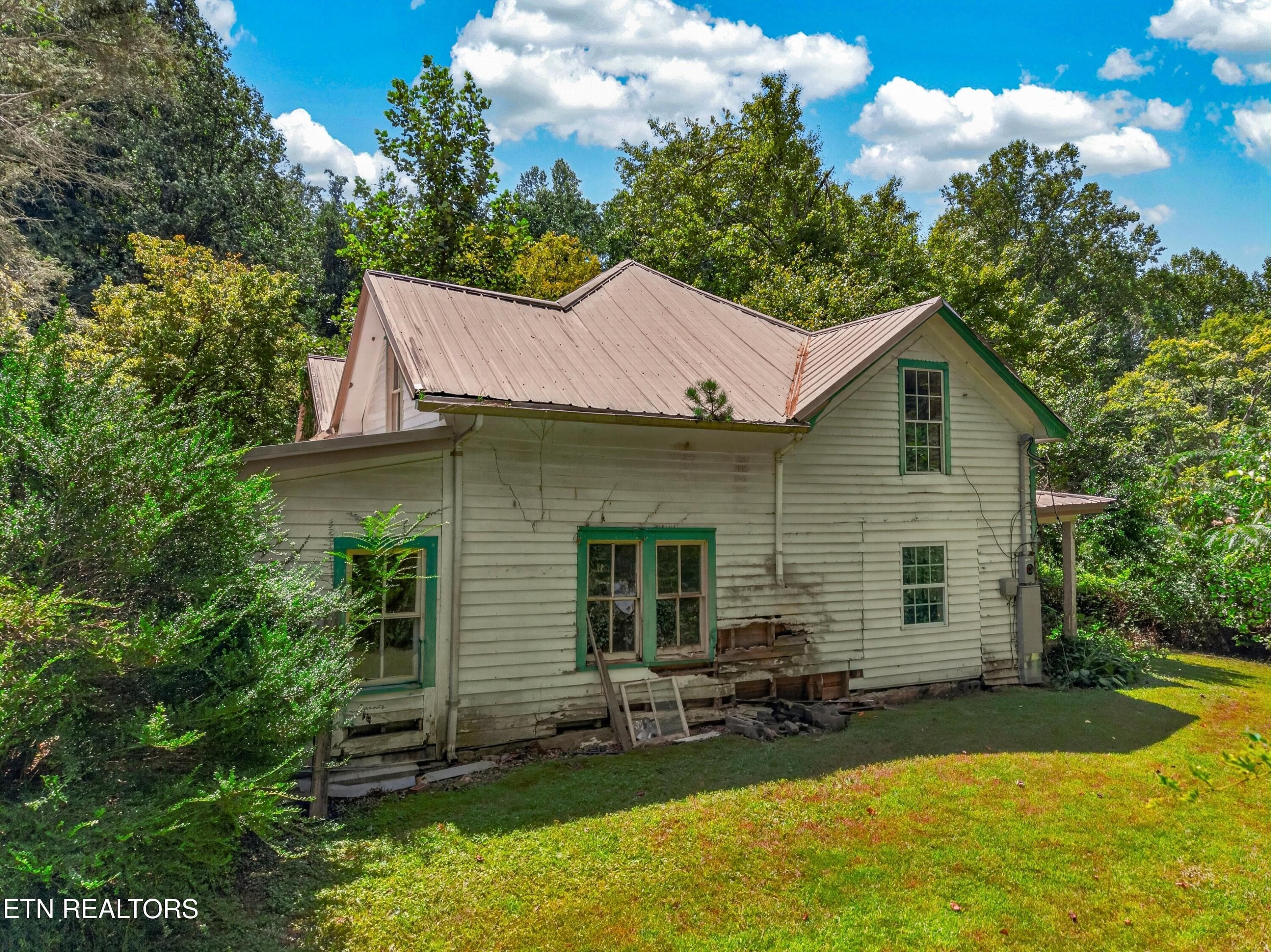 005-264BeechBranchRoad-Gatlinburg-TN-377 - 264 Beech Branch Rd, Gatlinburg, TN 37738, Gatlinburg