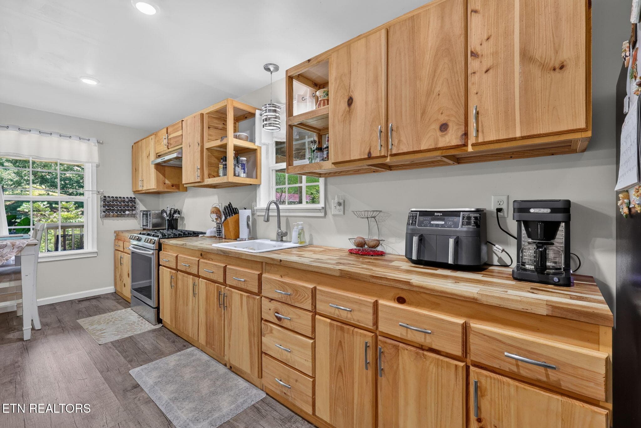 31-web-or-mls-3F1A1139 - 136 Little Ridge Way, Washburn, TN 37888, Washburn