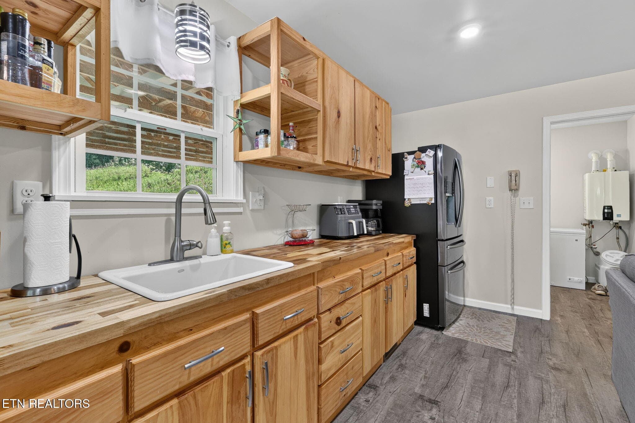 37-web-or-mls-3F1A1162 - 136 Little Ridge Way, Washburn, TN 37888, Washburn