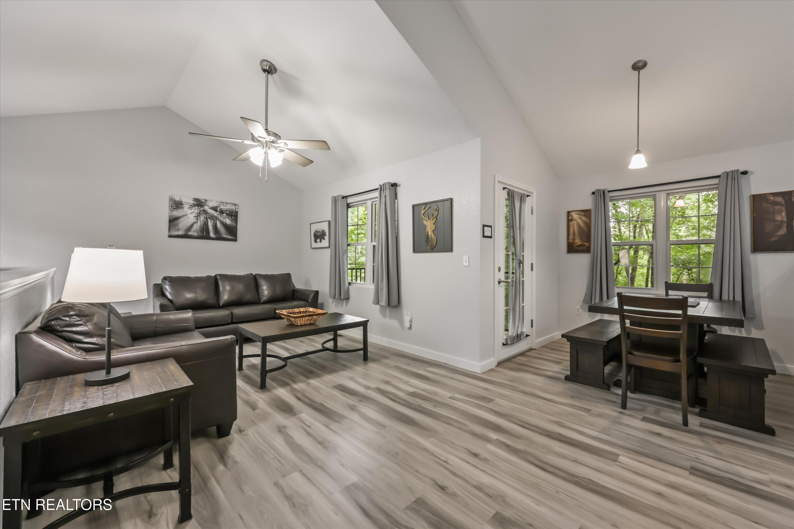 08-537 Johnson Ln unit 1 23 - 537 Johnson Lane 2, Gatlinburg, TN 37738, Gatlinburg
