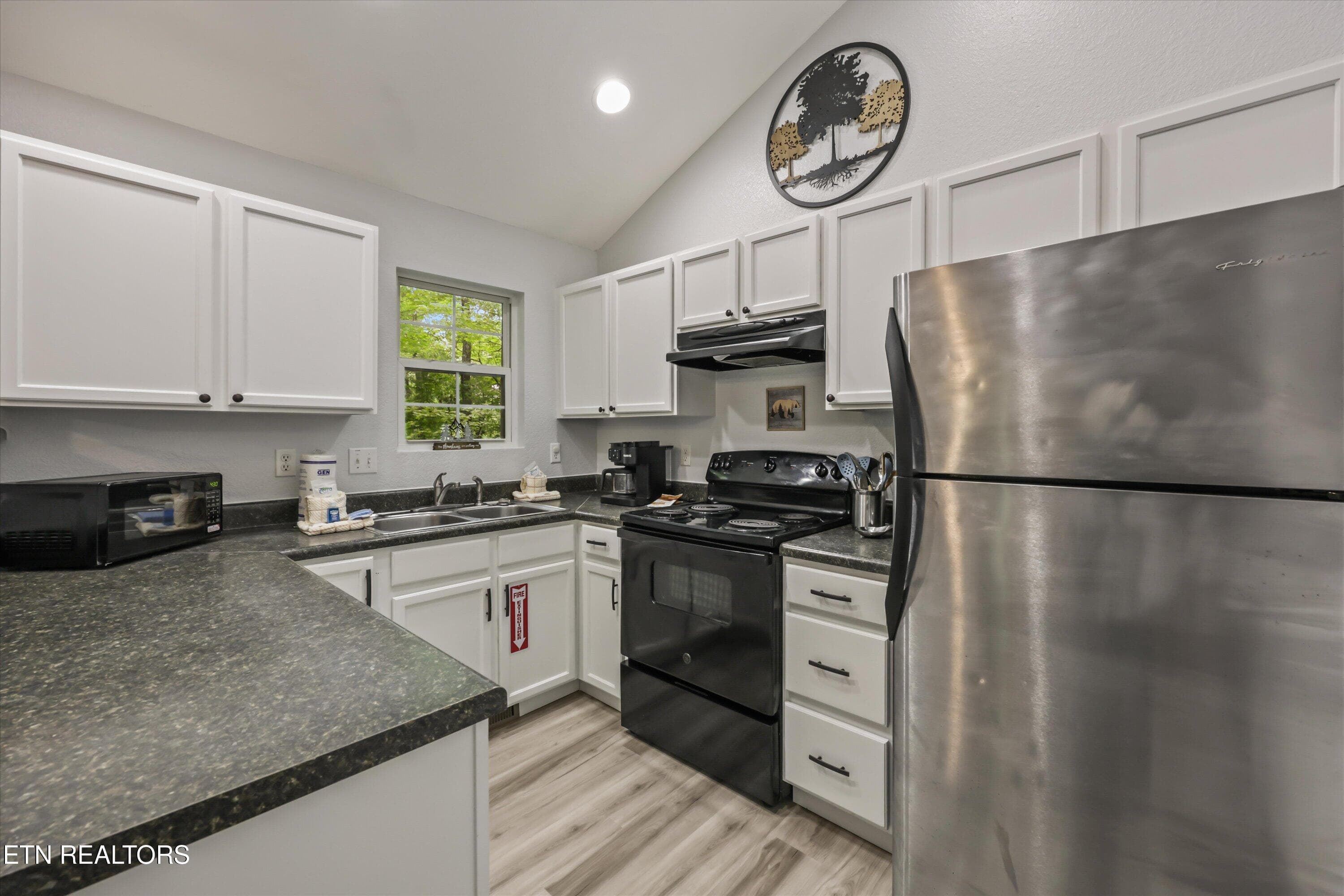 09-537 Johnson Ln unit 1 16 - 537 Johnson Lane 2, Gatlinburg, TN 37738, Gatlinburg