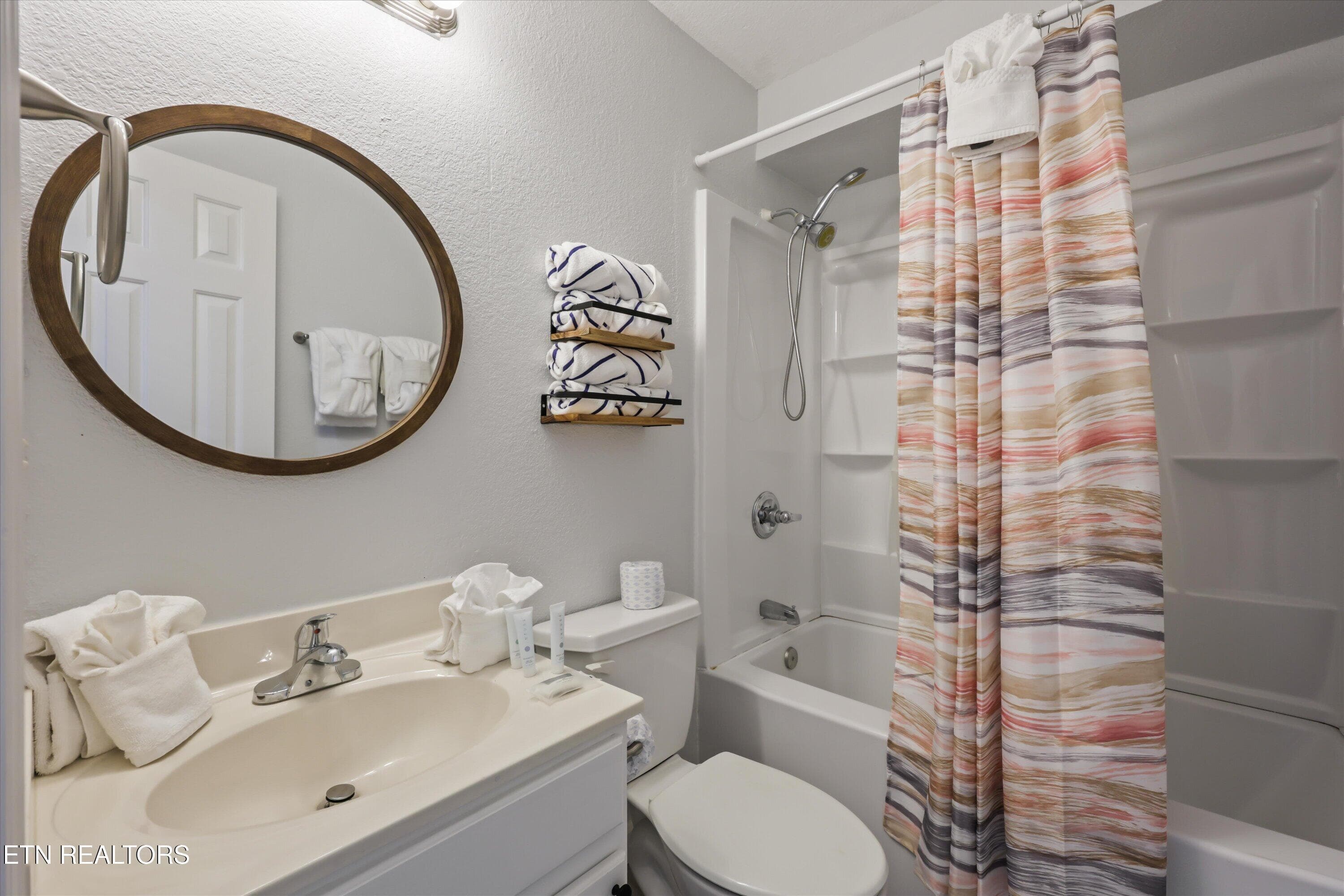20-537 Johnson Ln unit 2 15 - 537 Johnson Lane 2, Gatlinburg, TN 37738, Gatlinburg