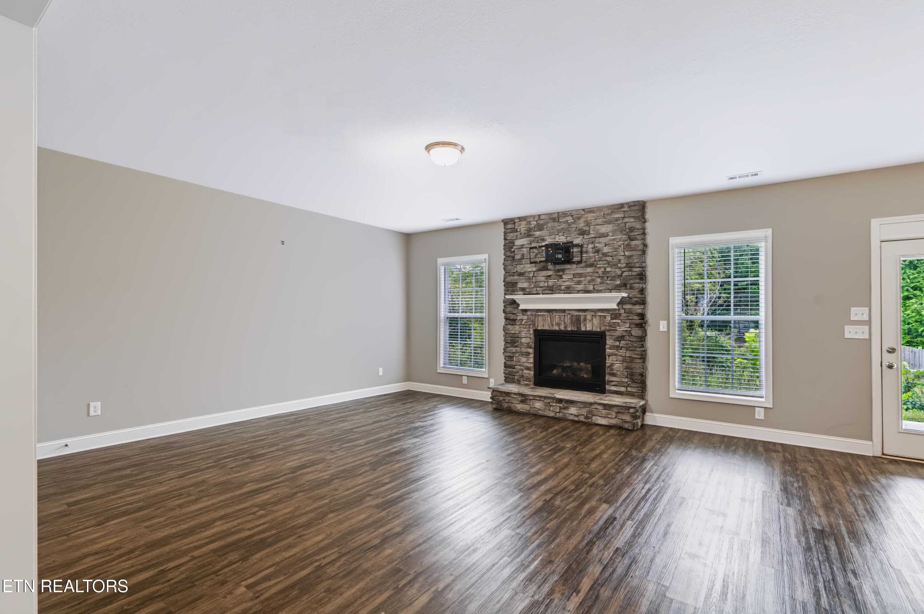 Family Room - 1727 Glen Shady Blvd, Knoxville, TN 37922