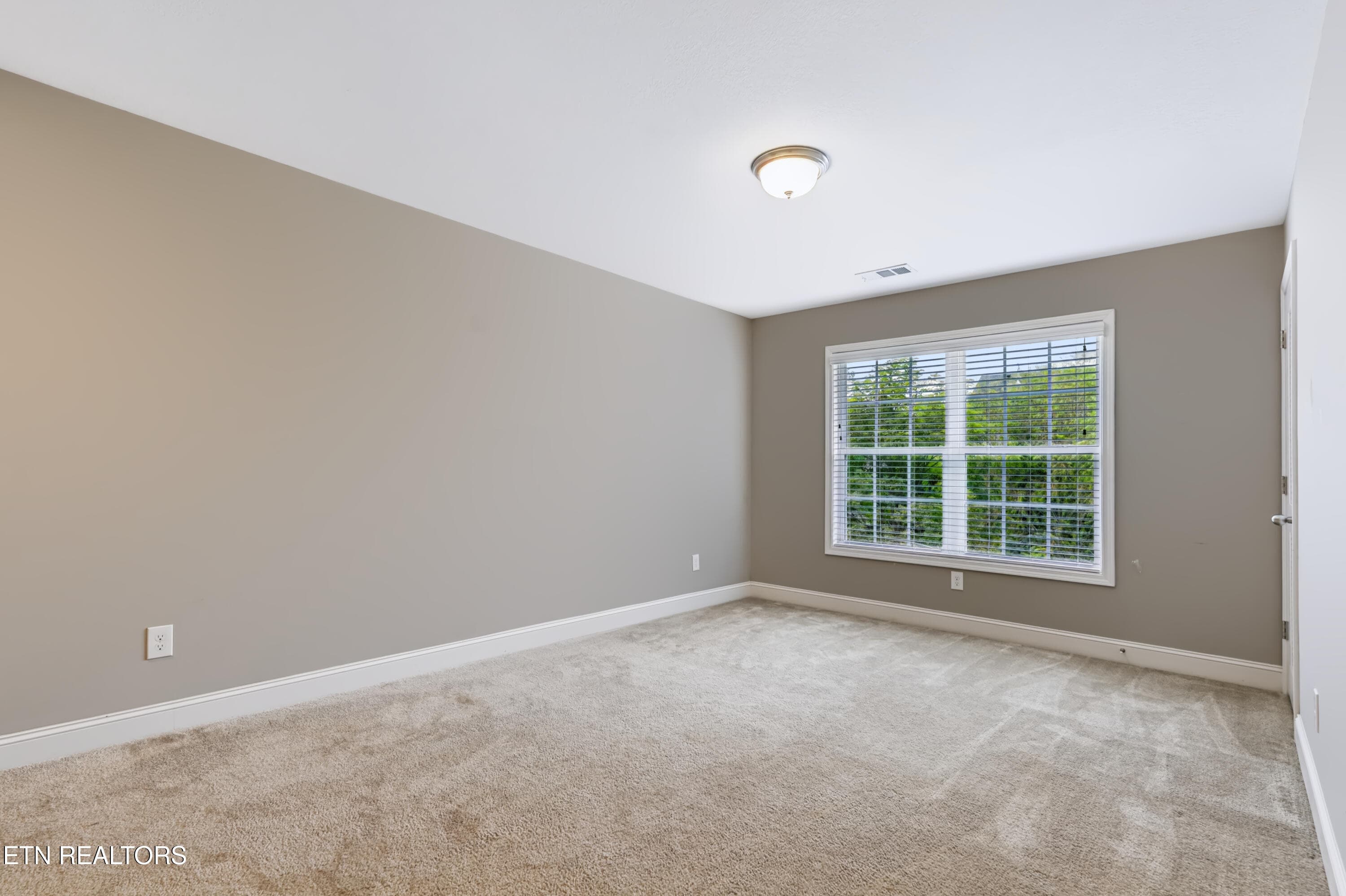 Loft - 1727 Glen Shady Blvd, Knoxville, TN 37922
