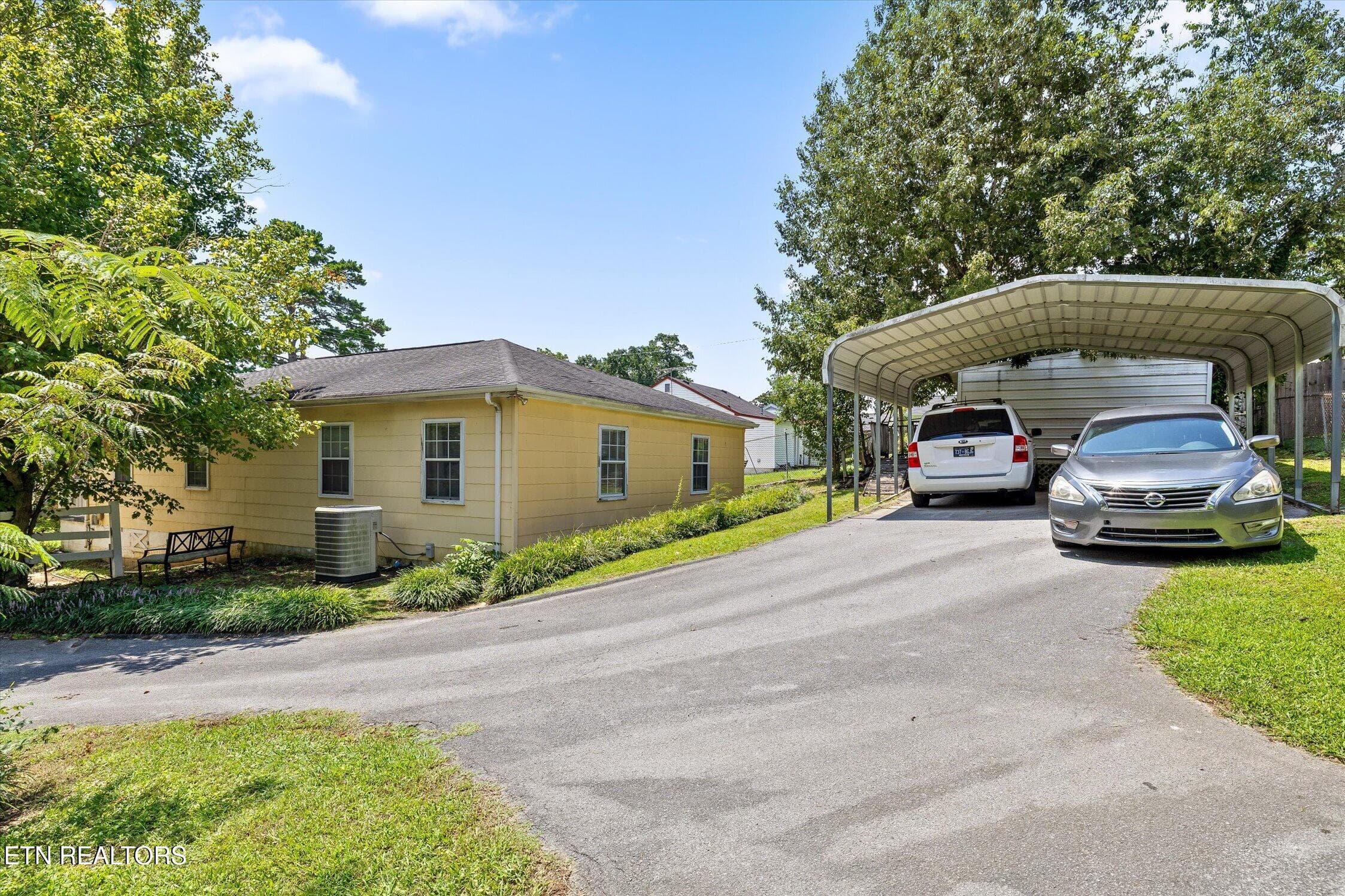 40-State Line-40 - 5225 State Line Rd, Chattanooga, TN 37412, Chattanooga