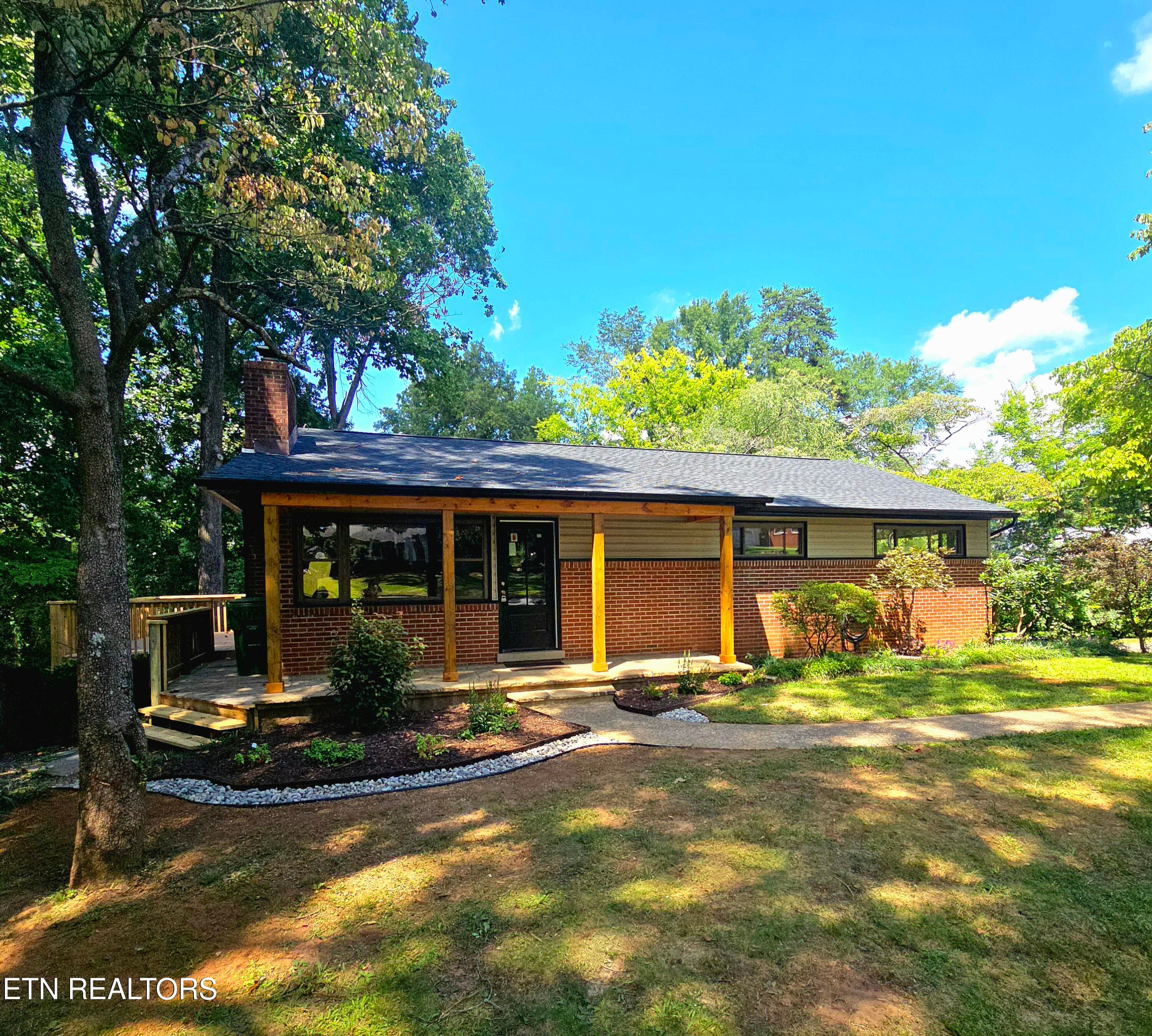 108 Hickory Dr. Maryville, TN 37804 - 108 Hickory Drive, Maryville, TN 37804