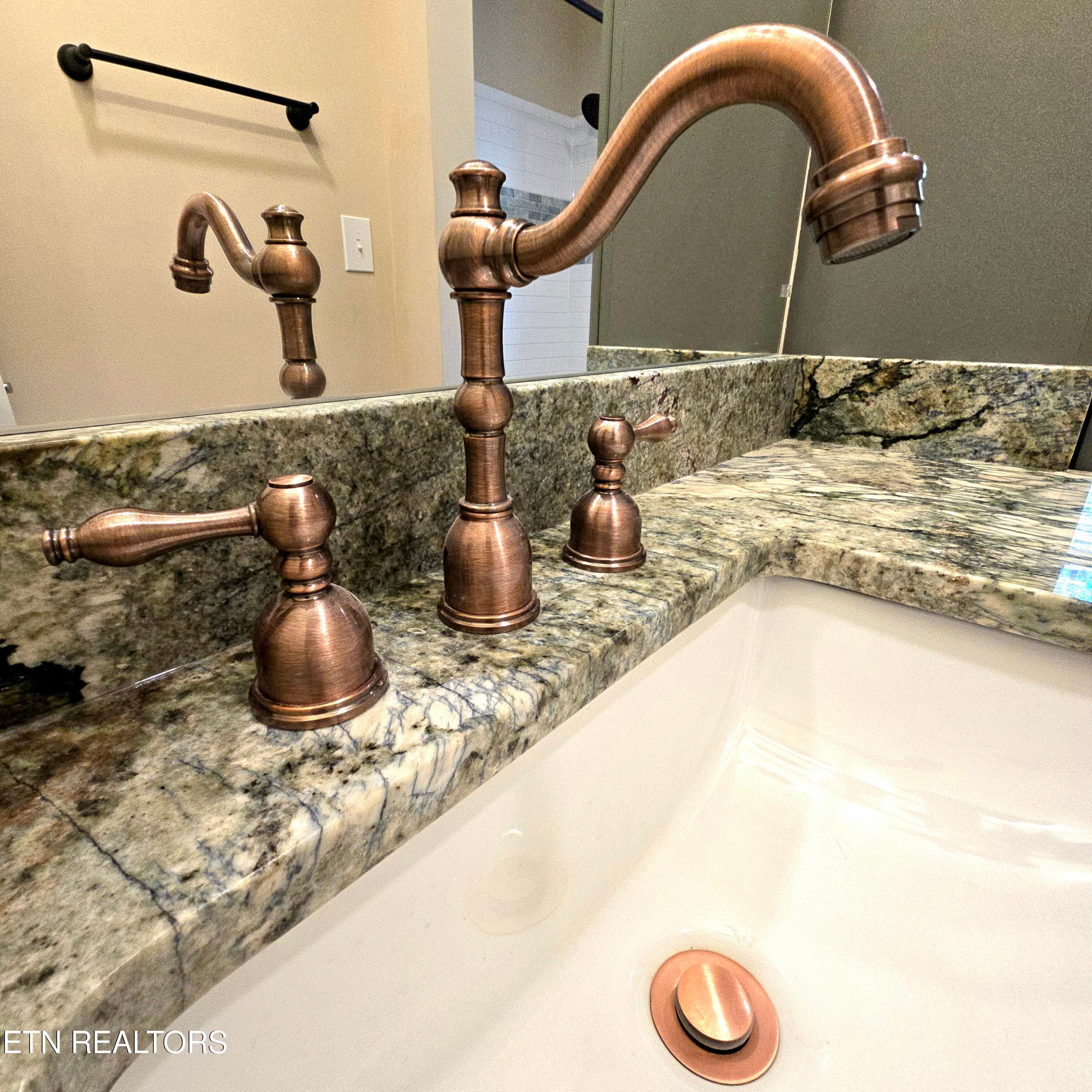 108 Hickory Dr. Maryville, TN 37804 - 108 Hickory Drive, Maryville, TN 37804