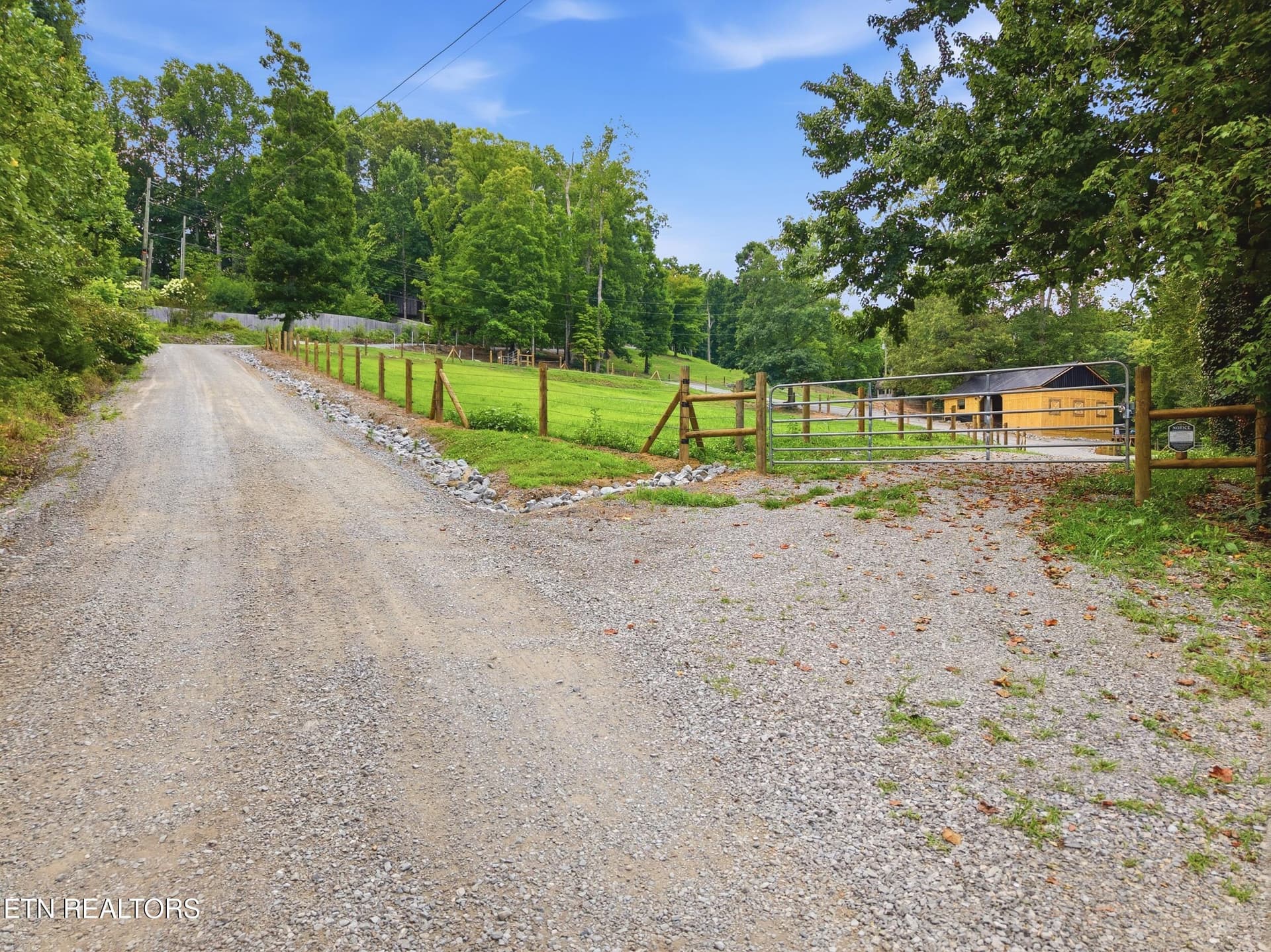017_1005_freda_lane - 1005 Freda Lane, Friendsville, TN 37737