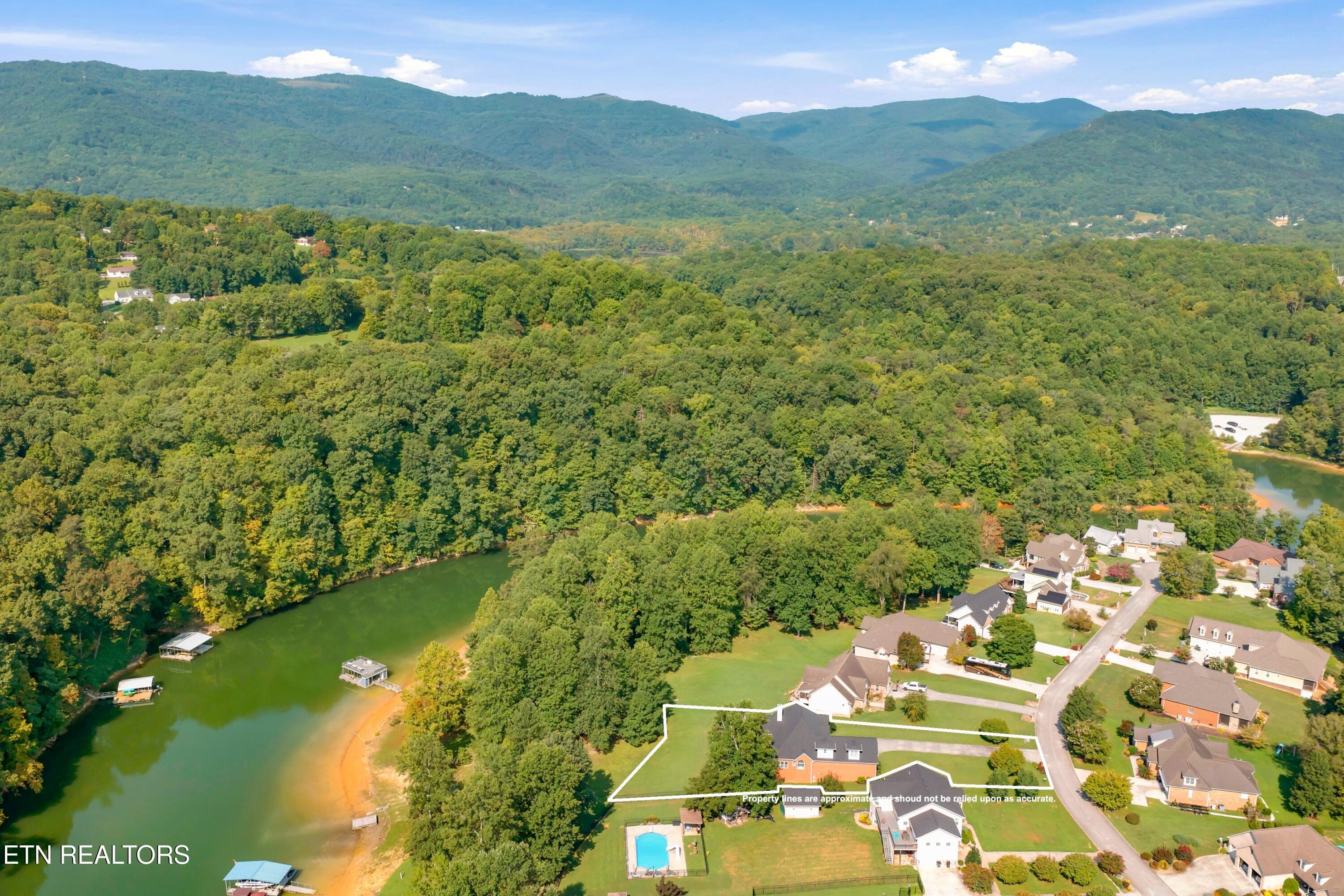 267 Paradise Lane-6a - 267 Paradise Lane, Jacksboro, TN 37757