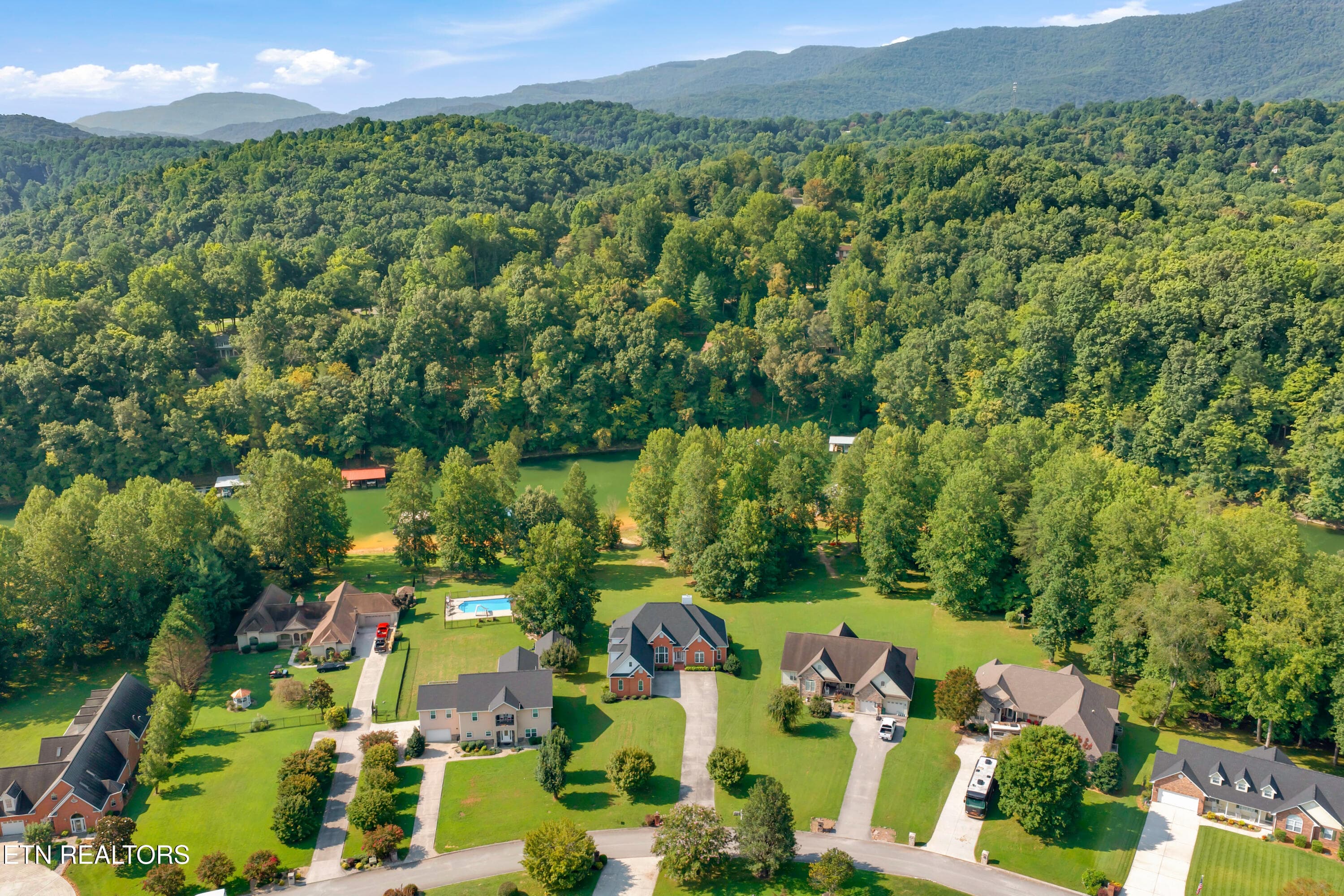267 Paradise Lane-9 - 267 Paradise Lane, Jacksboro, TN 37757
