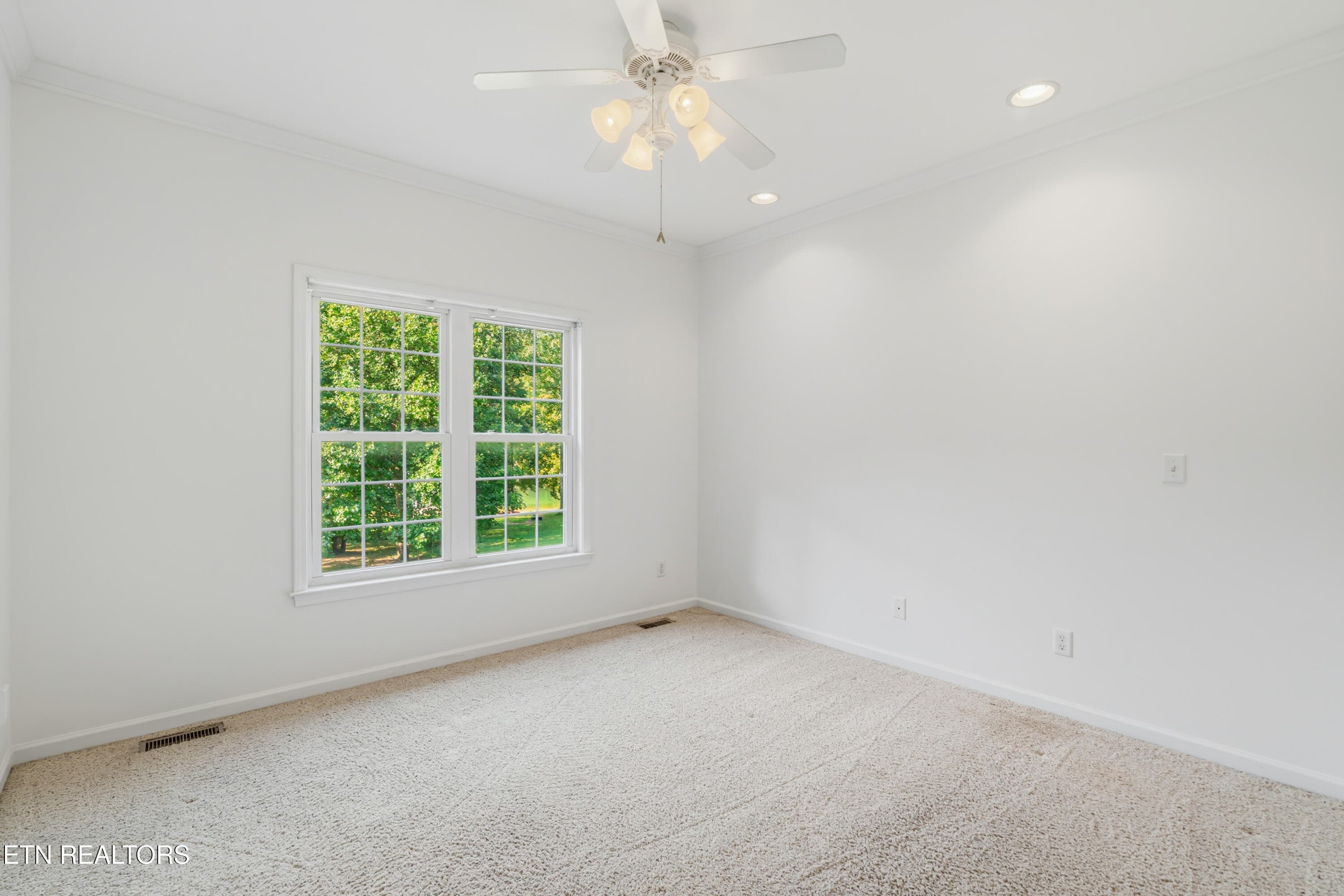 267 Paradise Lane-32 - 267 Paradise Lane, Jacksboro, TN 37757