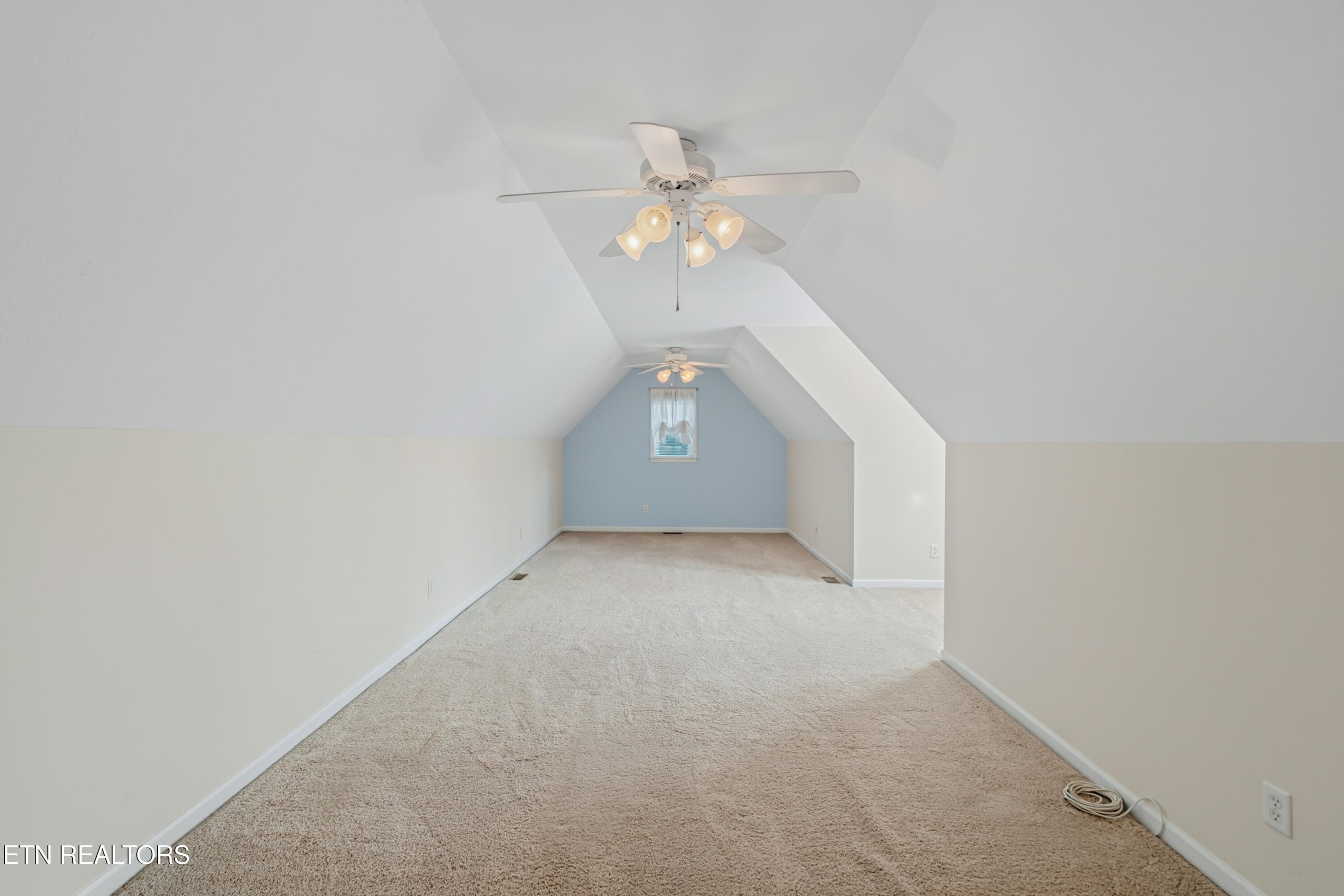 267 Paradise Lane-39 - 267 Paradise Lane, Jacksboro, TN 37757