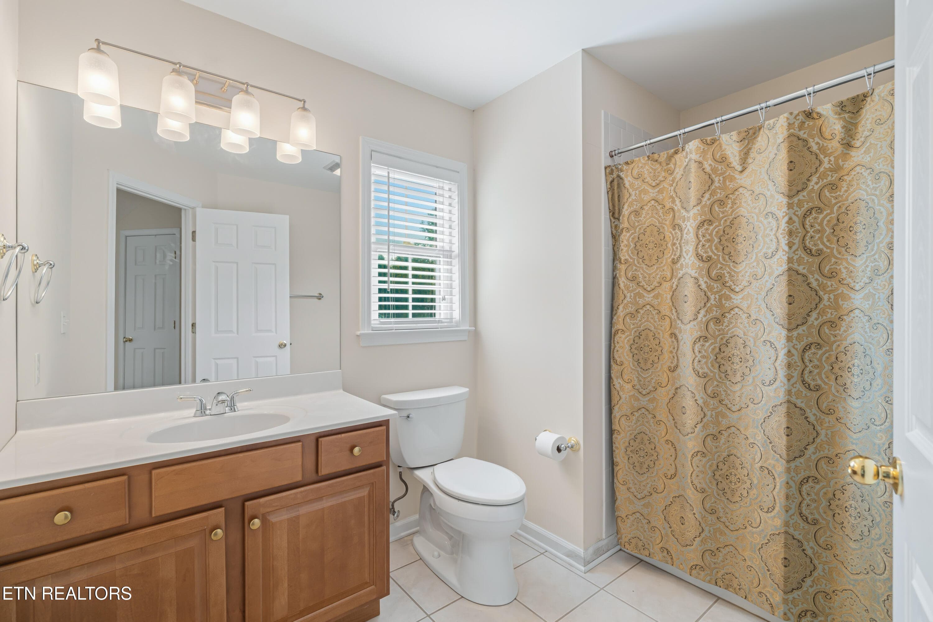 267 Paradise Lane-41 - 267 Paradise Lane, Jacksboro, TN 37757