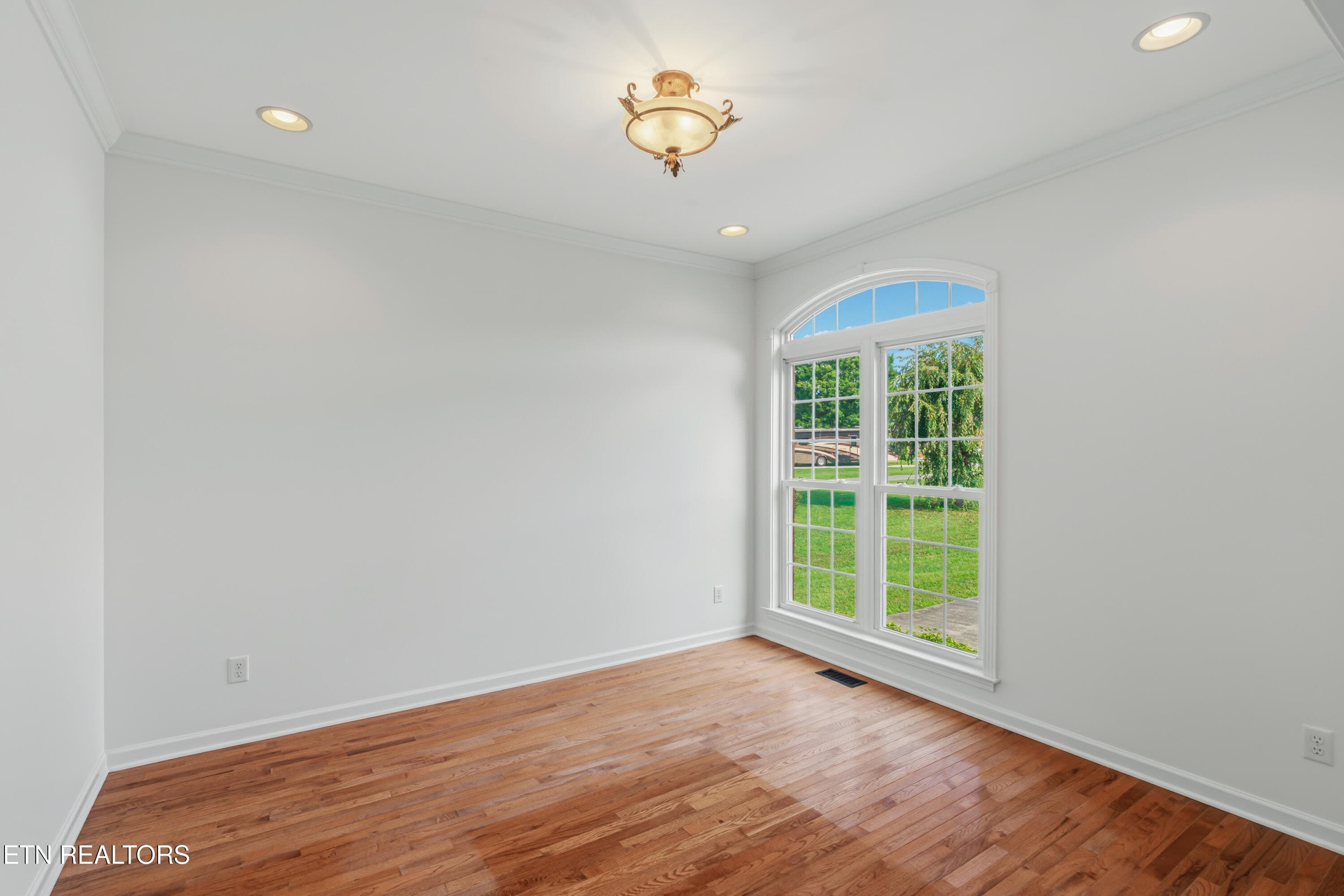 267 Paradise Lane-69 - 267 Paradise Lane, Jacksboro, TN 37757