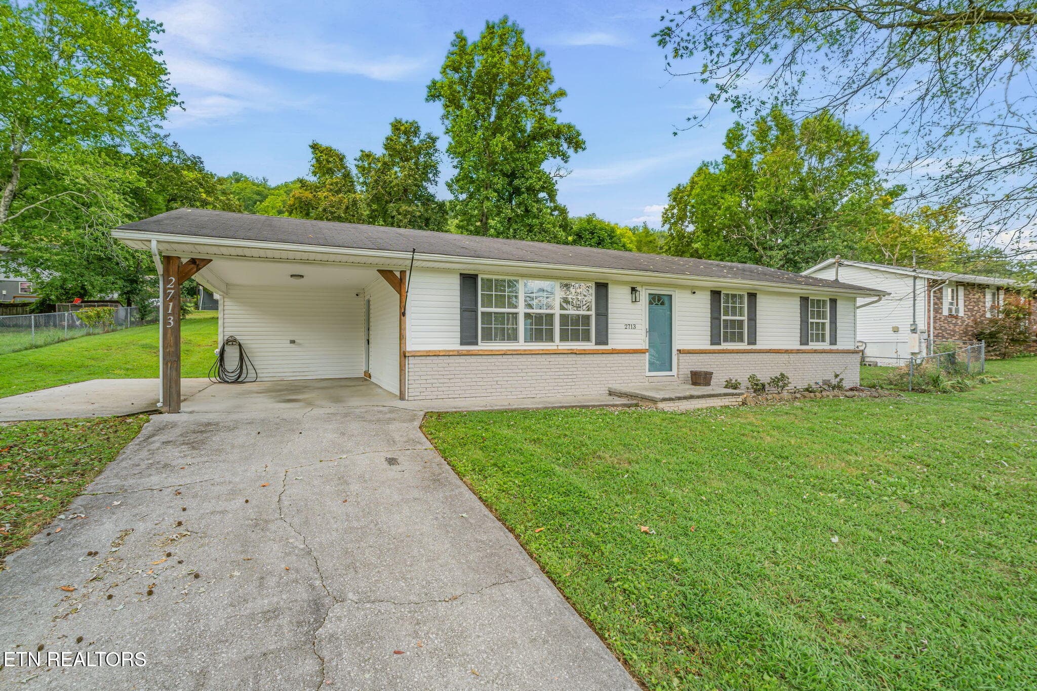 5-web-or-mls-2713 Mynatt Road-6 - 2713 Mynatt Rd, Knoxville, TN 37918, Knoxville