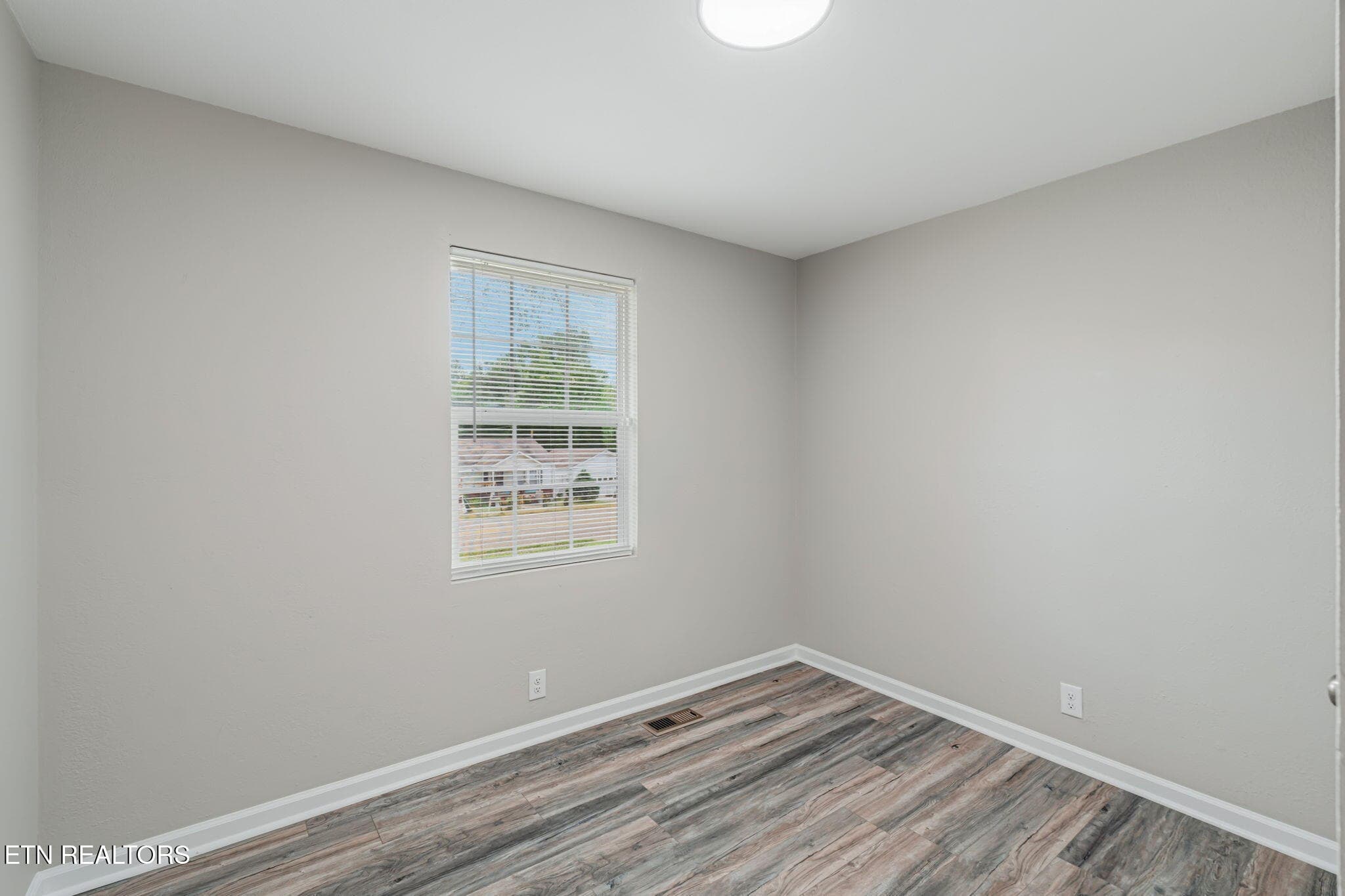 16-web-or-mls-2713 Mynatt Road-17 - 2713 Mynatt Rd, Knoxville, TN 37918, Knoxville