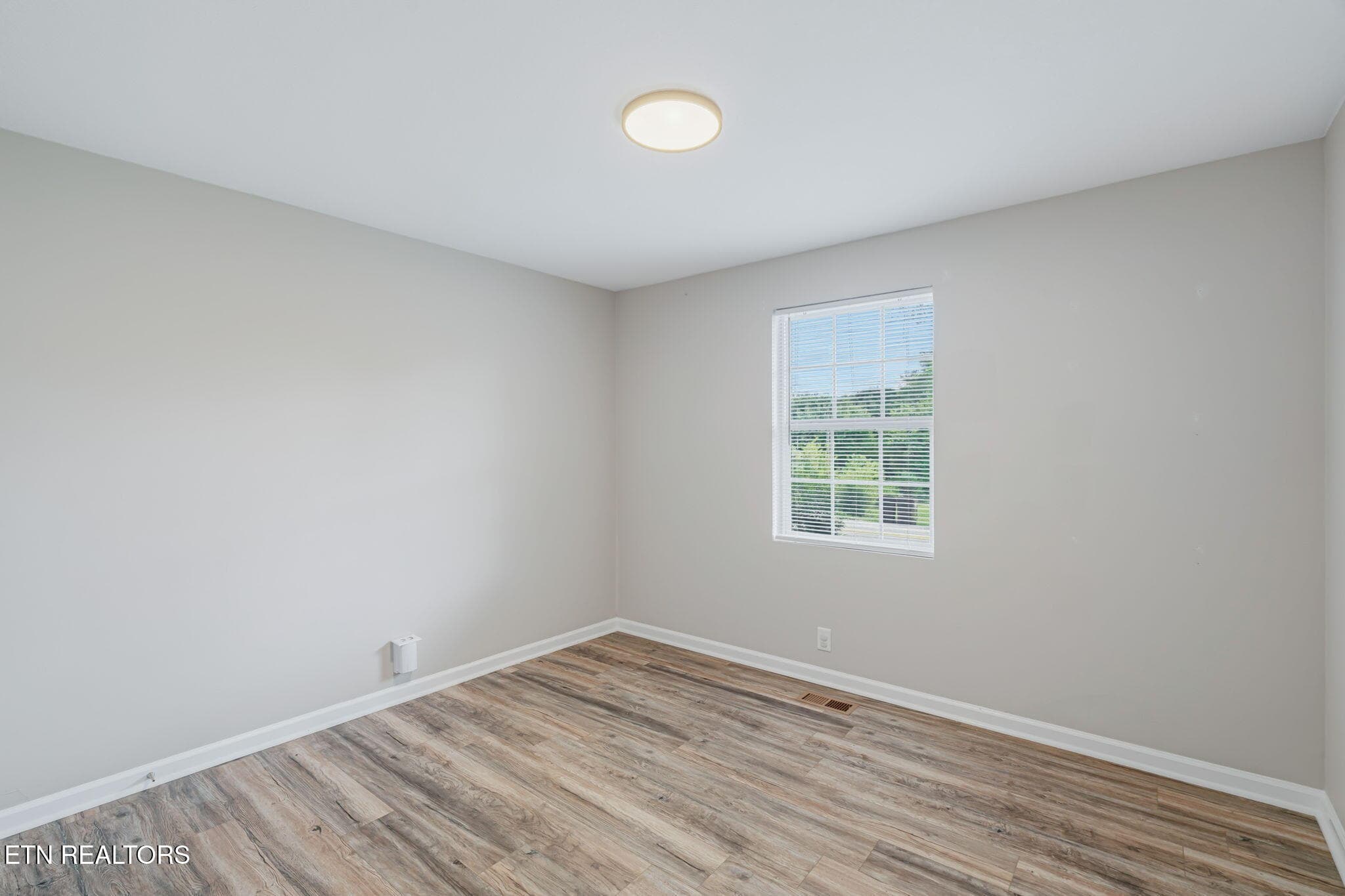 18-web-or-mls-2713 Mynatt Road-19 - 2713 Mynatt Rd, Knoxville, TN 37918, Knoxville