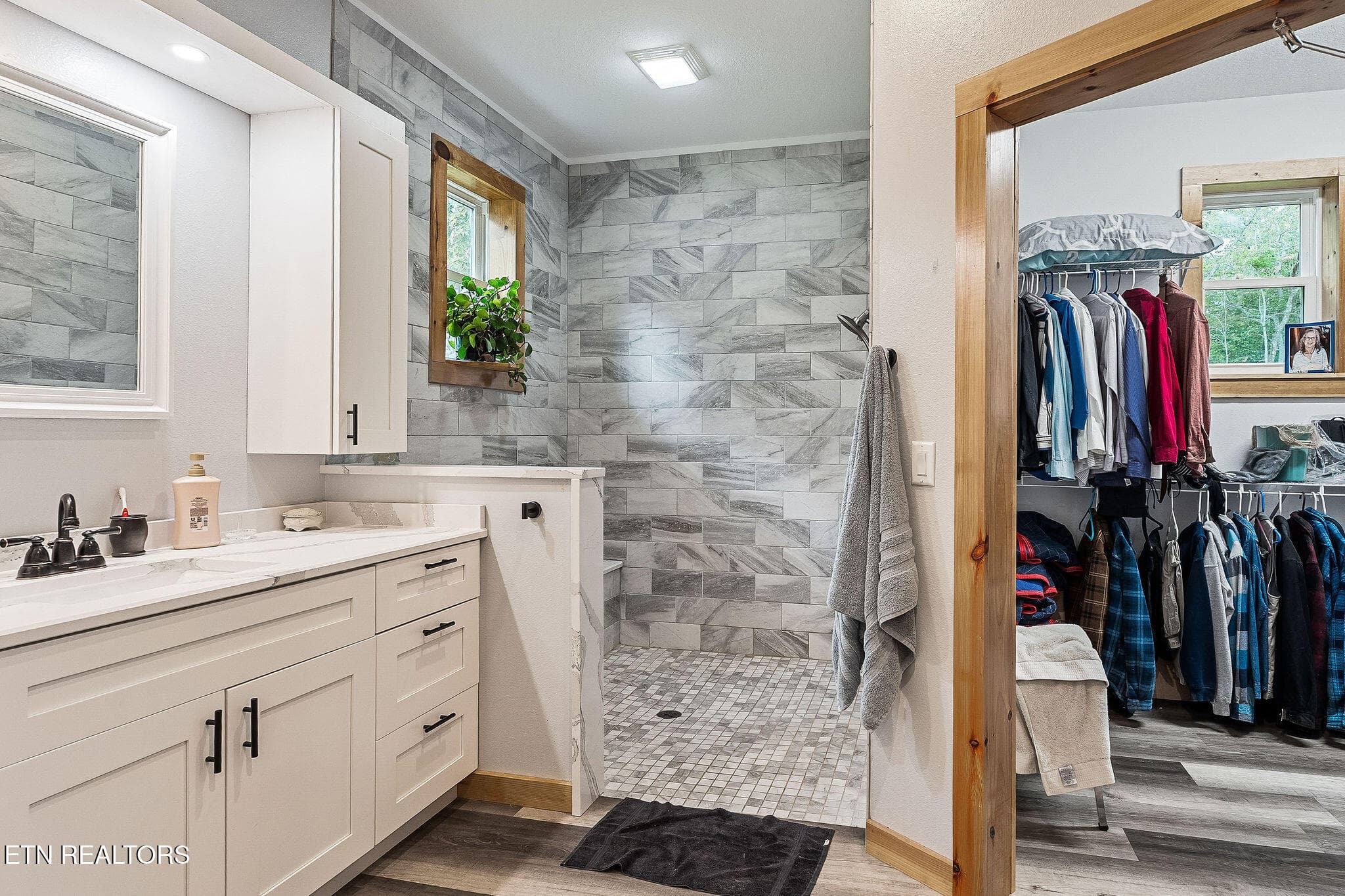 MB BATHROOM 2 GOOD - 113 Allens Way, Crossville, TN 38572, Crossville