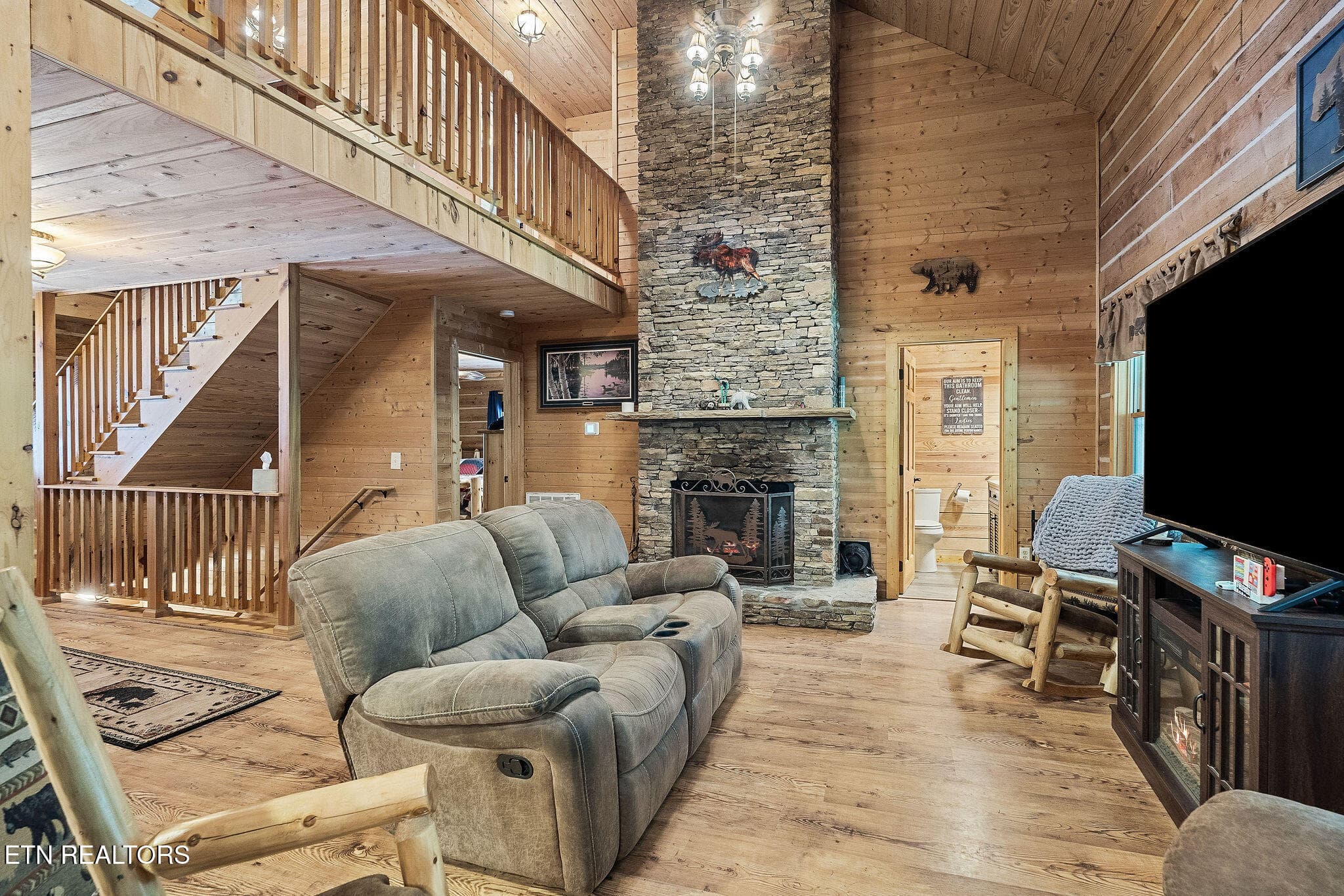 BEST OF FP IN LIVING ROOM - 113 Allens Way, Crossville, TN 38572, Crossville