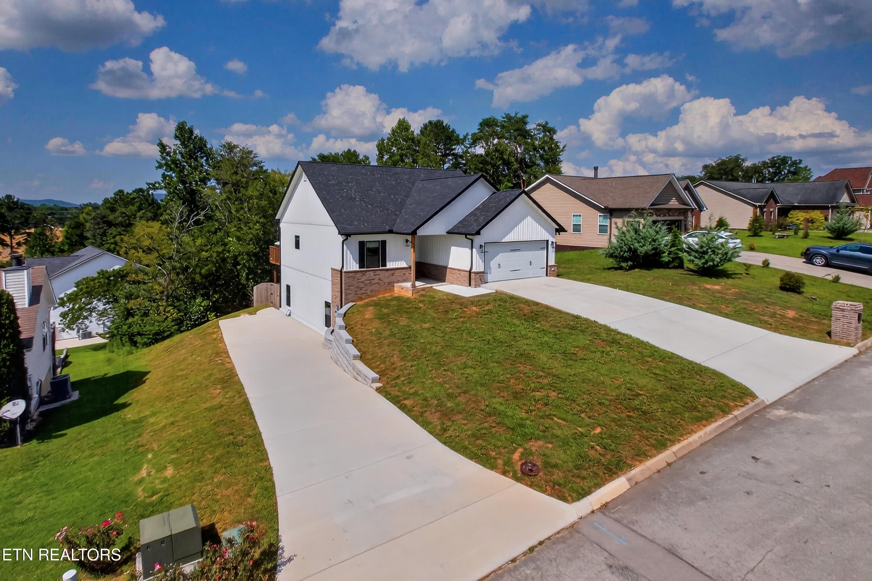 IMG_5592 - 8011 Stone Hollow Drive, Knoxville, TN 37924