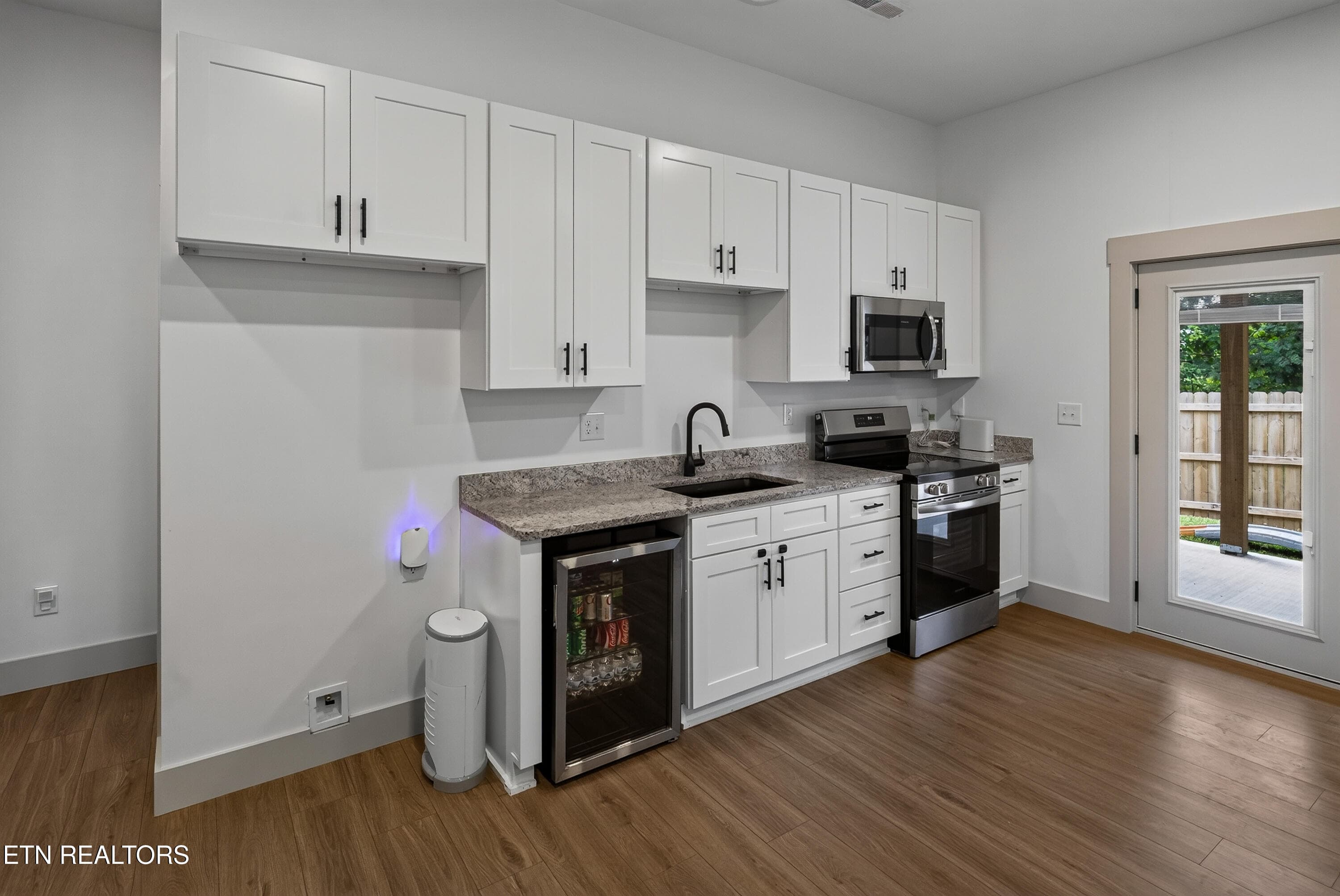 L40A5700 - 8011 Stone Hollow Drive, Knoxville, TN 37924