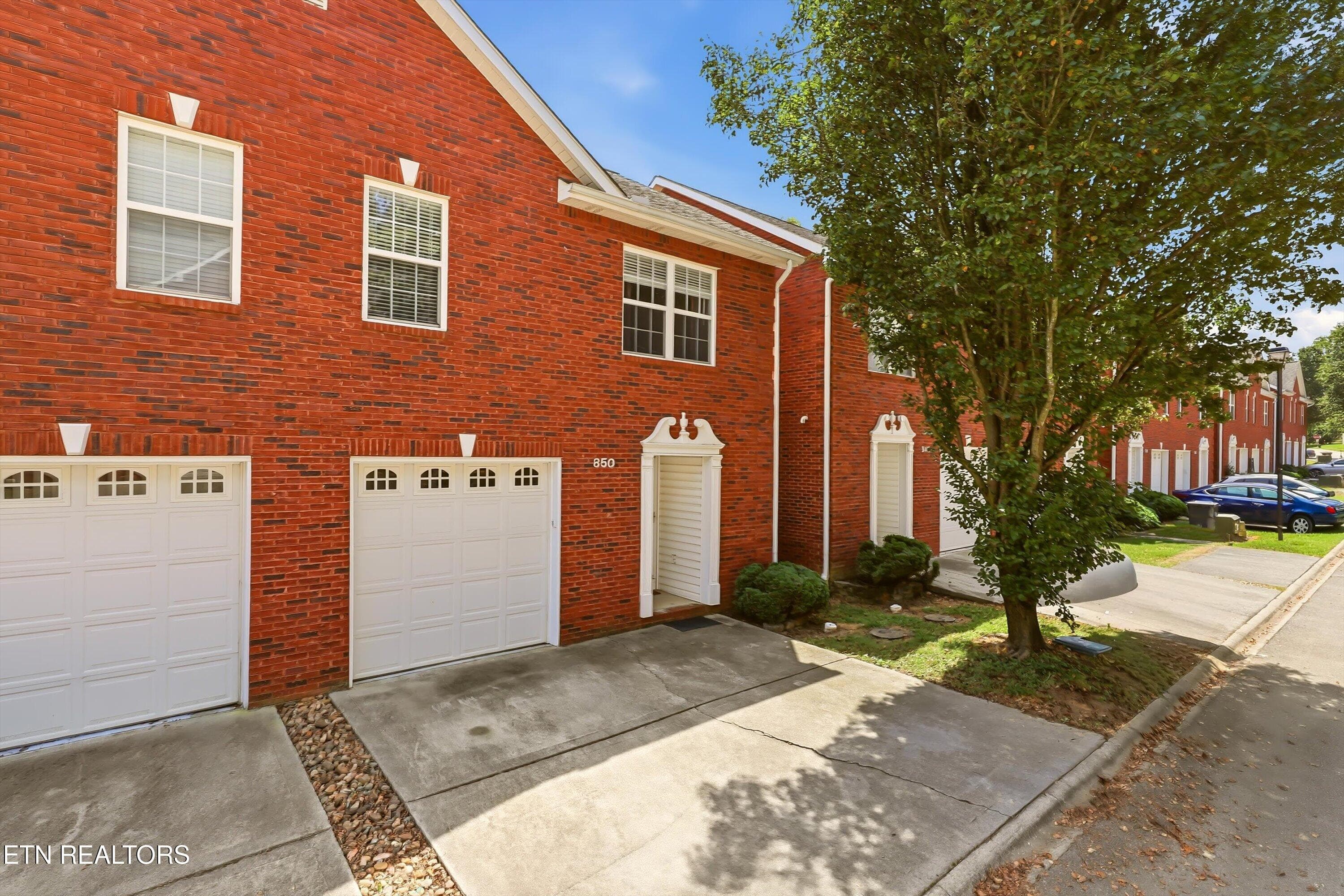 front - 850 Blue Spruce Way 17, Knoxville, TN 37912, Knoxville