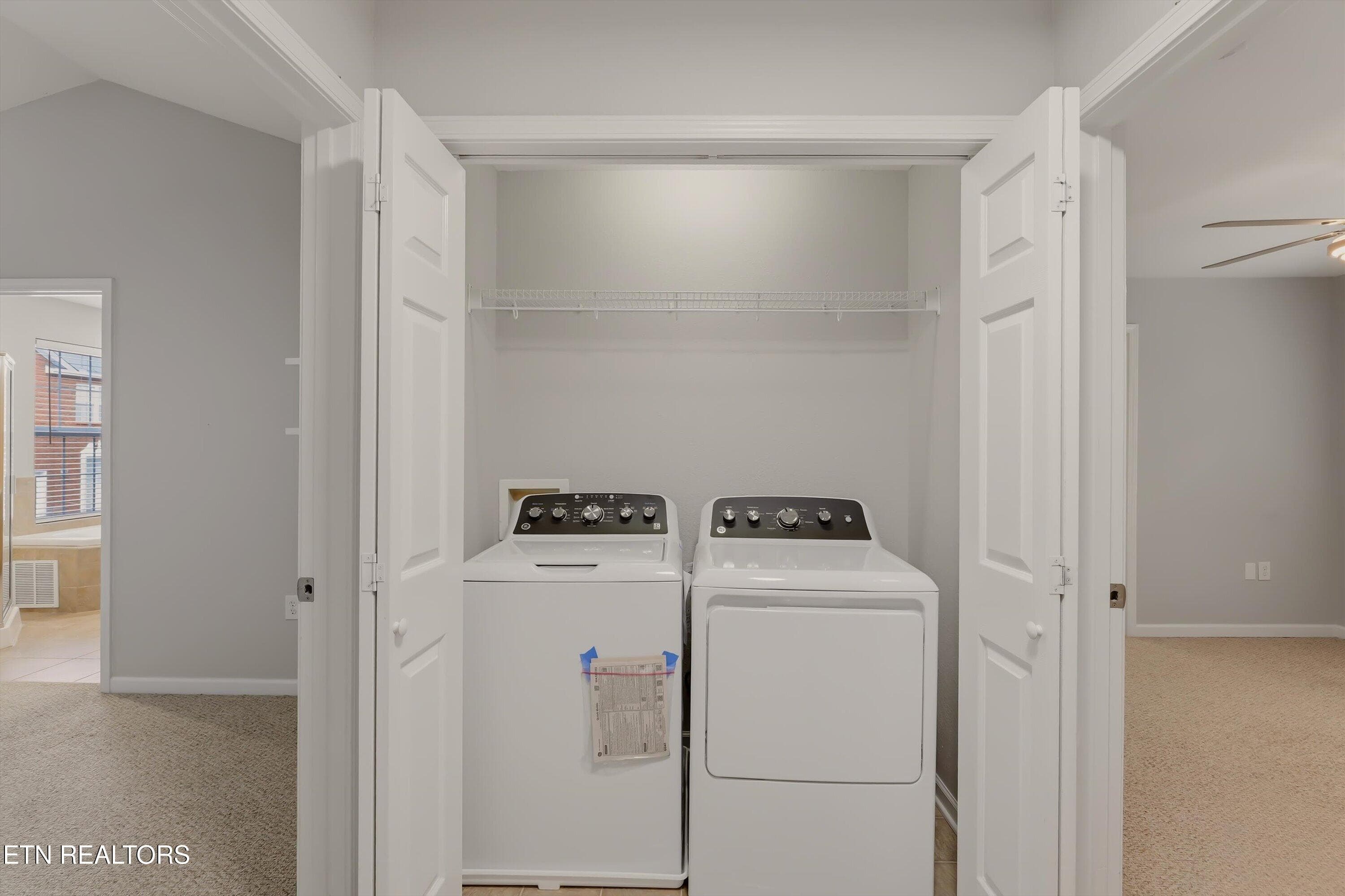 hall/laundry - 850 Blue Spruce Way 17, Knoxville, TN 37912, Knoxville