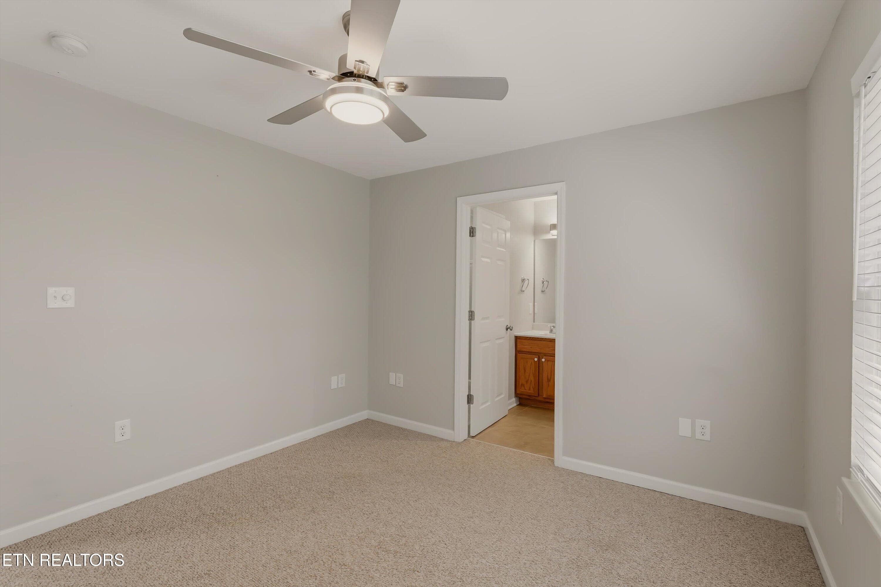 secondary bedroom - 850 Blue Spruce Way 17, Knoxville, TN 37912, Knoxville