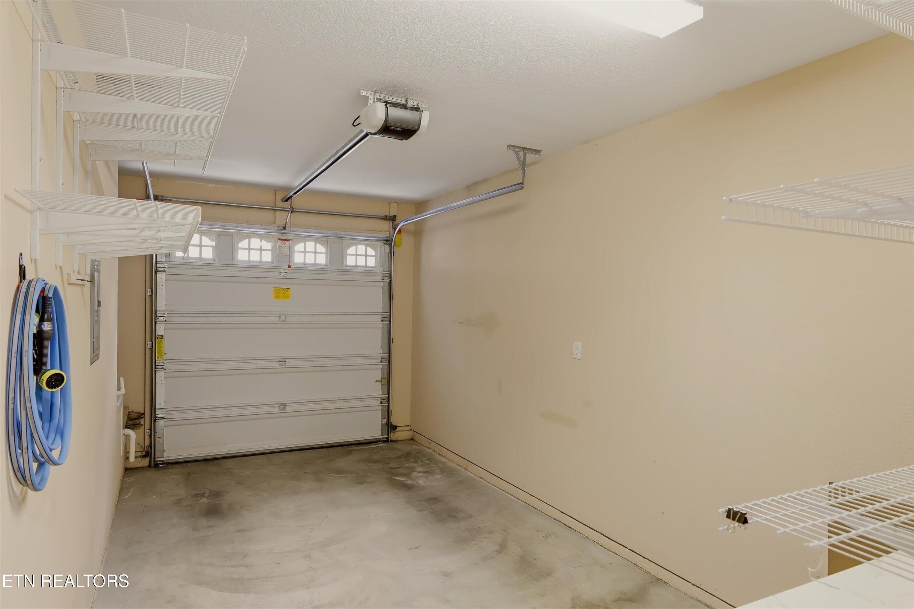 attached garage - 850 Blue Spruce Way 17, Knoxville, TN 37912, Knoxville