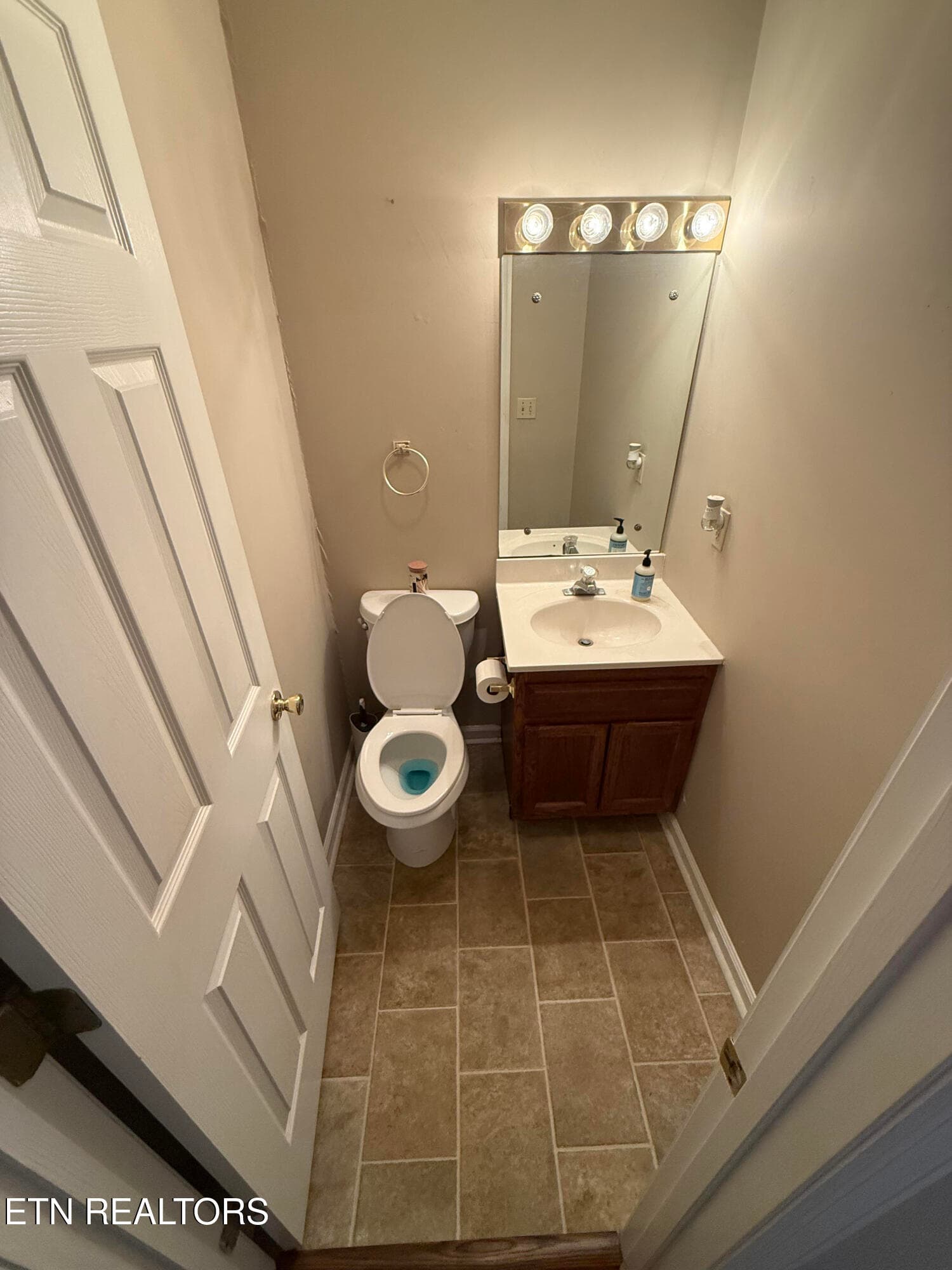 16 - 437 S Gallaher View Rd 13, Knoxville, TN 37919, Knoxville
