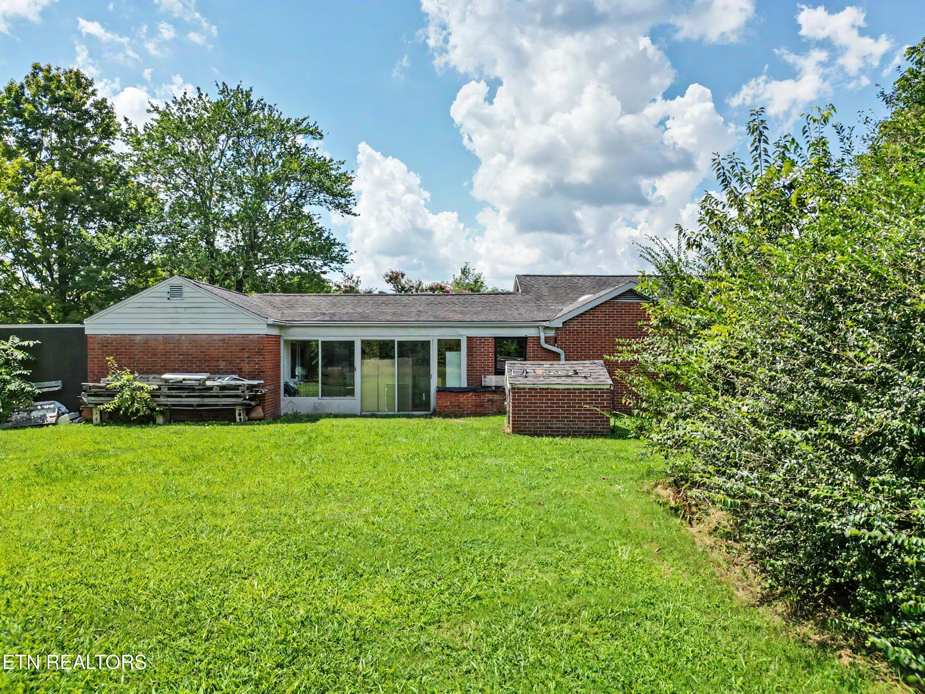 Back of home - 134 Hodges Lane, Maryville, TN 37804